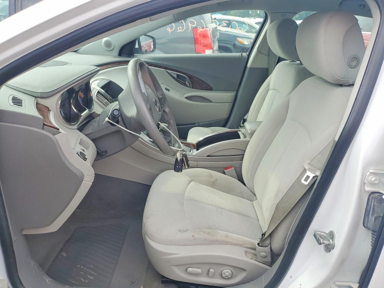 2010 Buick Lacrosse Cx White vin: 1G4GB5EG6AF135263