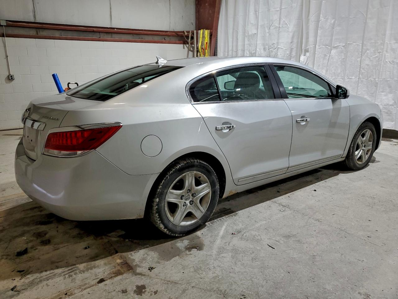 2010 Buick Lacrosse Cx Silver vin: 1G4GB5EG6AF145419