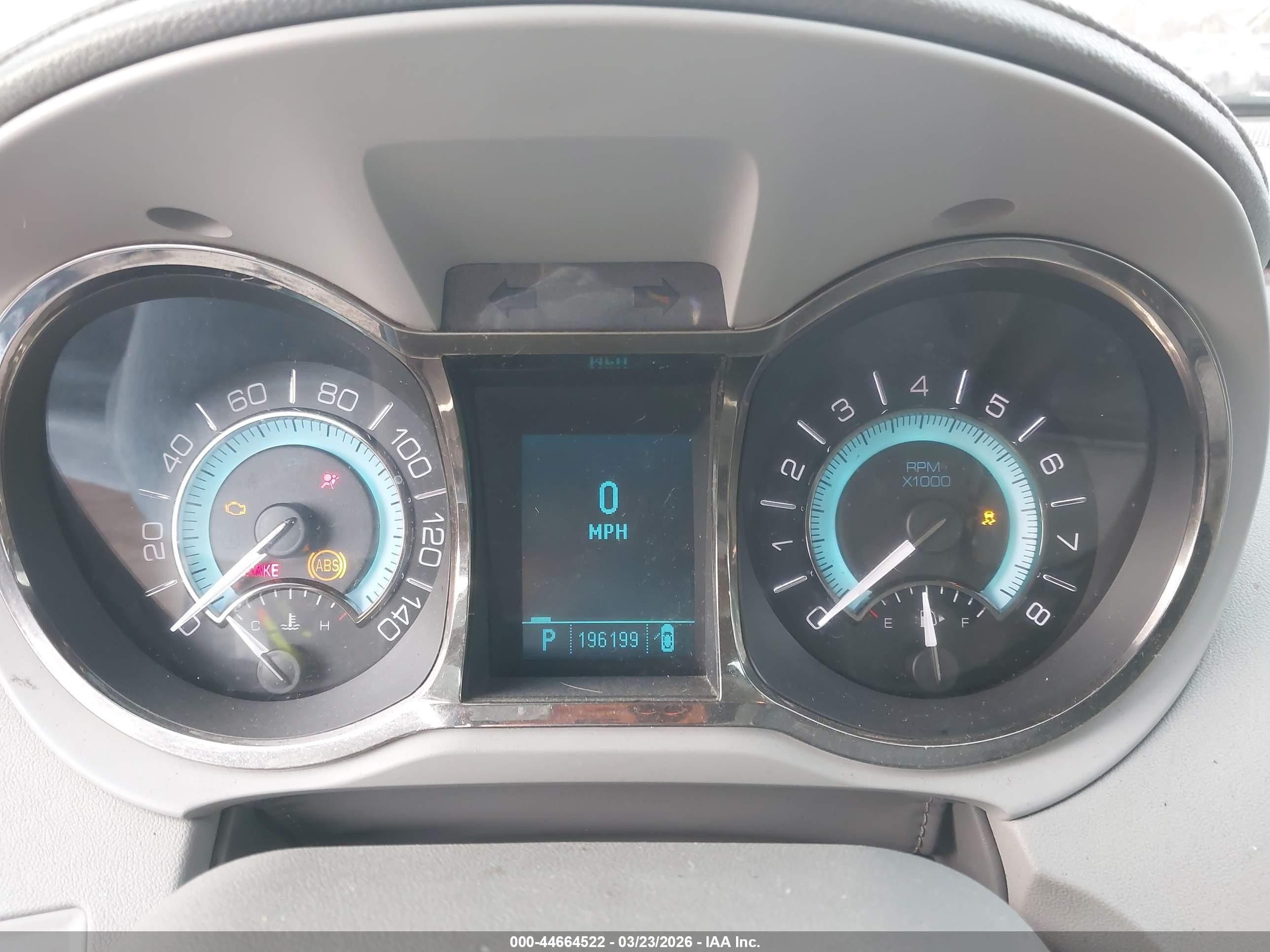 2010 Buick Lacrosse Cx Silver vin: 1G4GB5EG6AF148322
