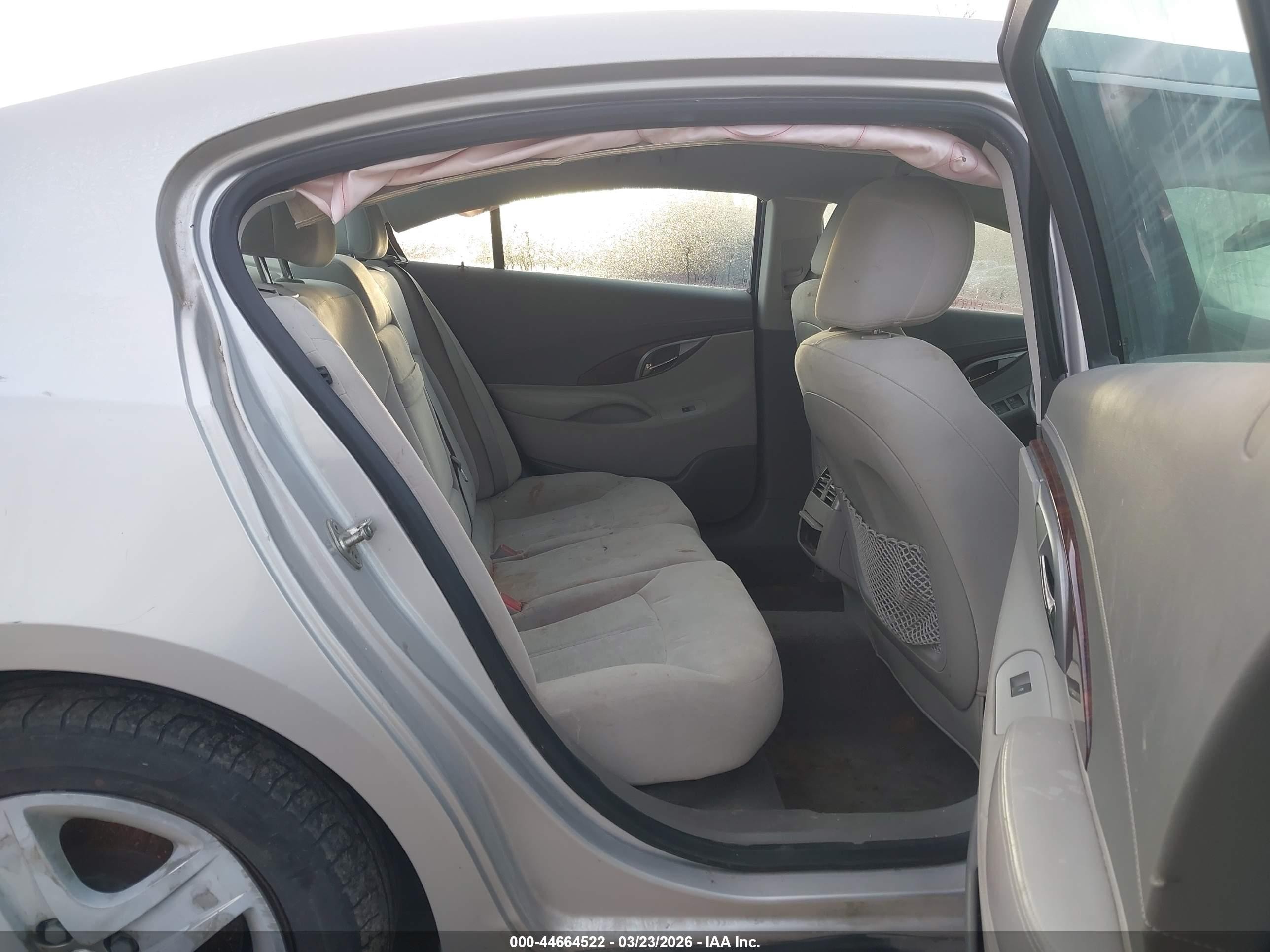 2010 Buick Lacrosse Cx Silver vin: 1G4GB5EG6AF148322
