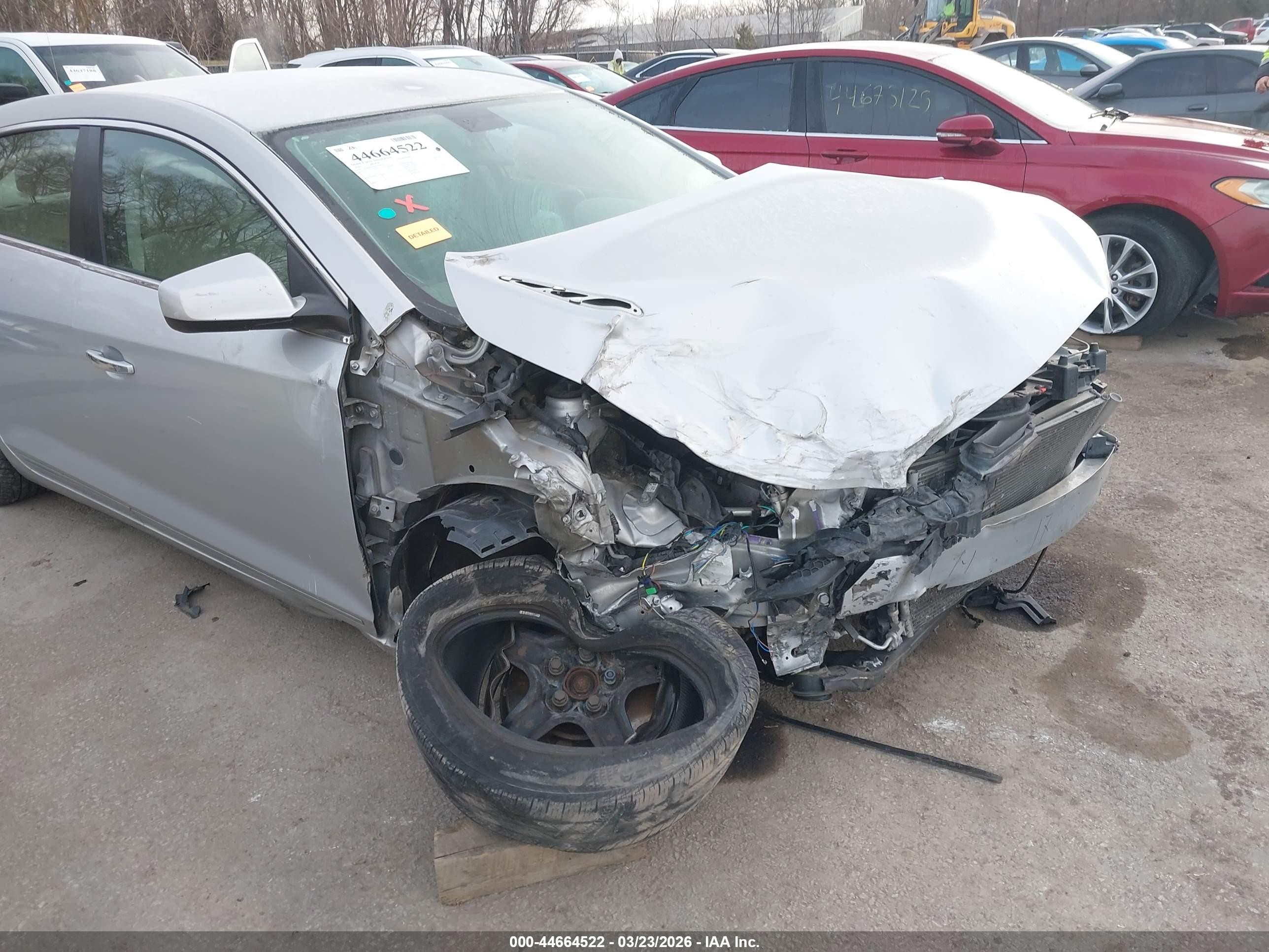 2010 Buick Lacrosse Cx Silver vin: 1G4GB5EG6AF148322