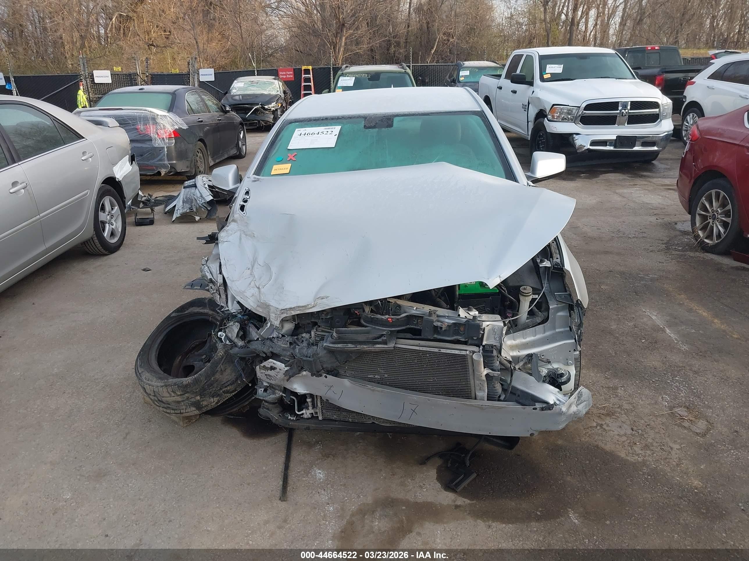 2010 Buick Lacrosse Cx Silver vin: 1G4GB5EG6AF148322