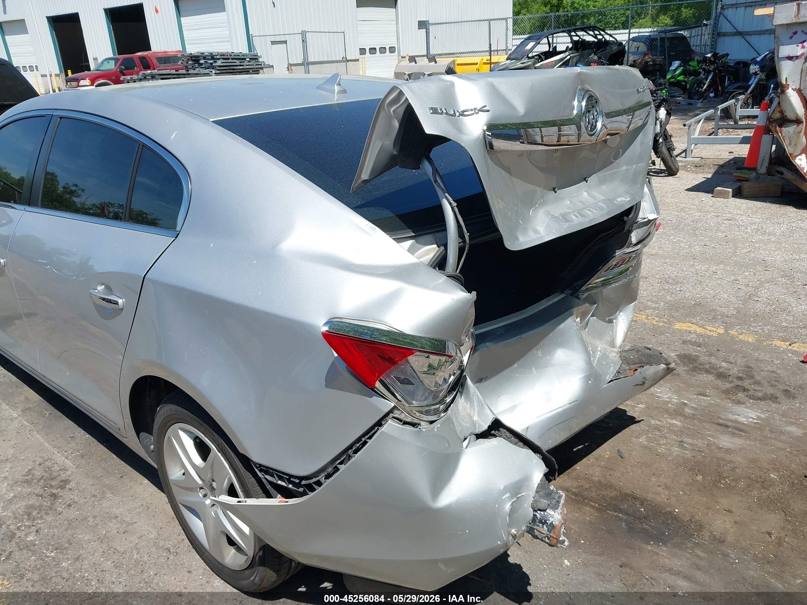 2010 Buick Lacrosse Cx Silver vin: 1G4GB5EG8AF272656