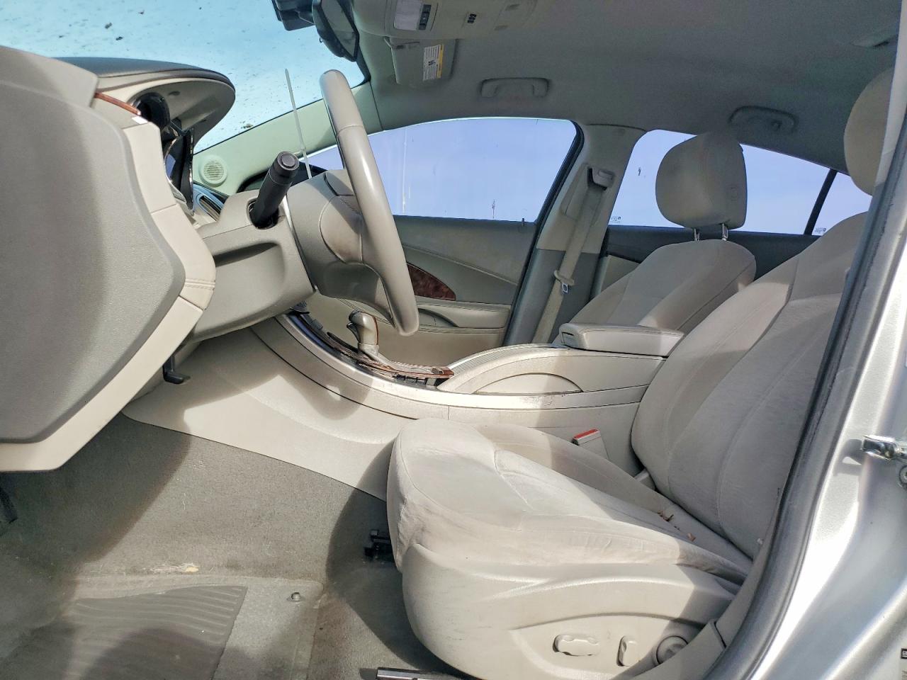 2010 Buick Lacrosse Cx Silver vin: 1G4GB5EG9AF272777