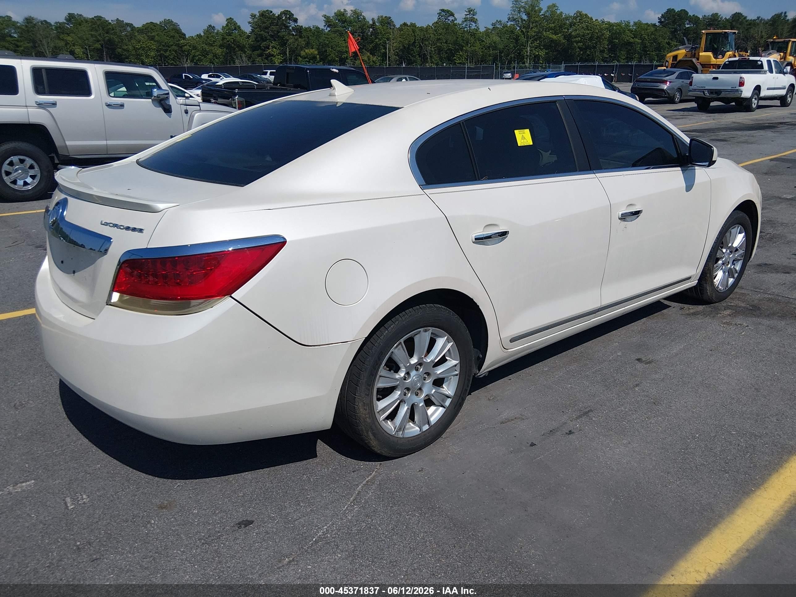 2012 Buick Lacrosse Convenience Group Beige vin: 1G4GB5ER9CF365982