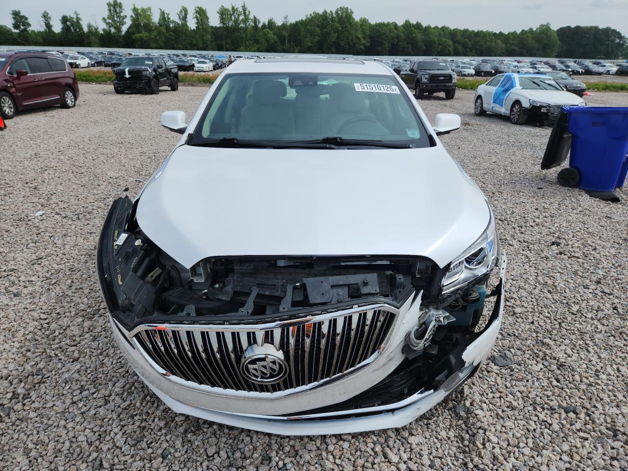 2015 Buick Lacrosse White vin: 1G4GB5G30FF193712