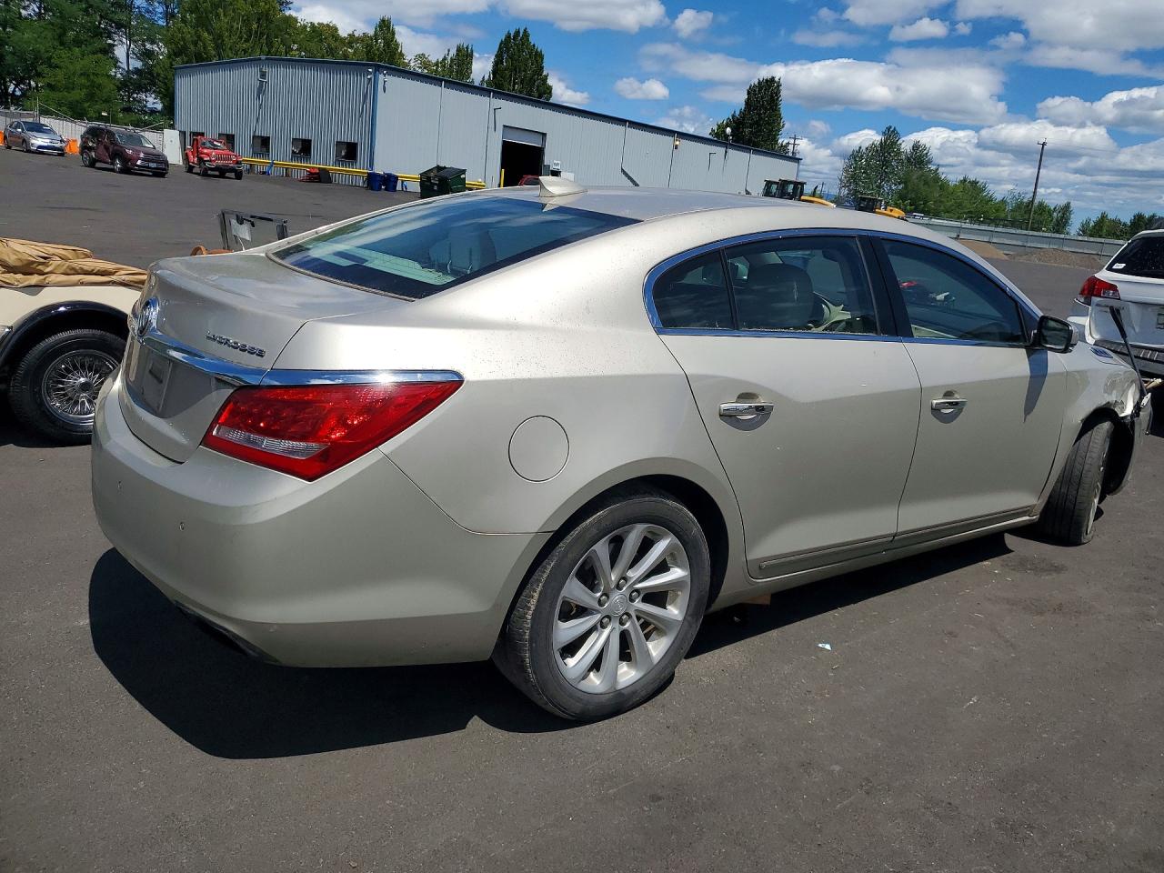 2015 Buick Lacrosse Beige vin: 1G4GB5G30FF342264