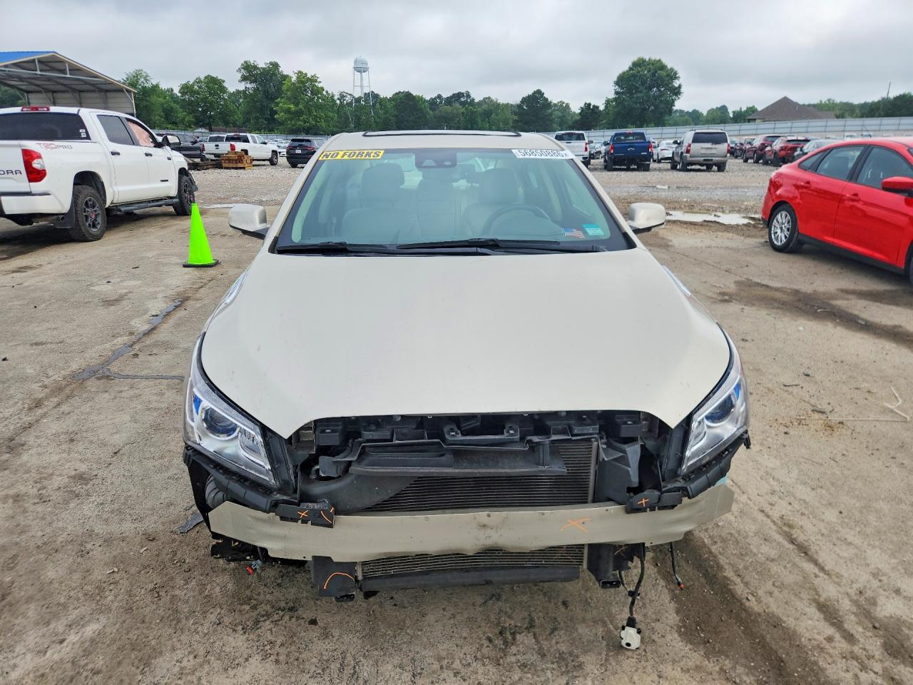 2016 Buick Lacrosse Beige vin: 1G4GB5G30GF124231