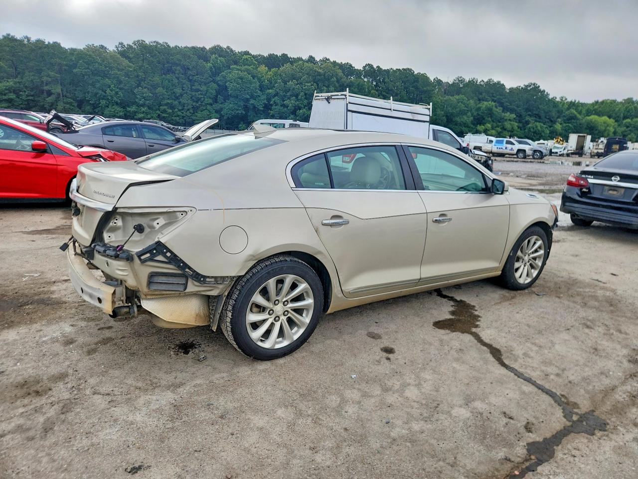 2016 Buick Lacrosse Beige vin: 1G4GB5G30GF124231