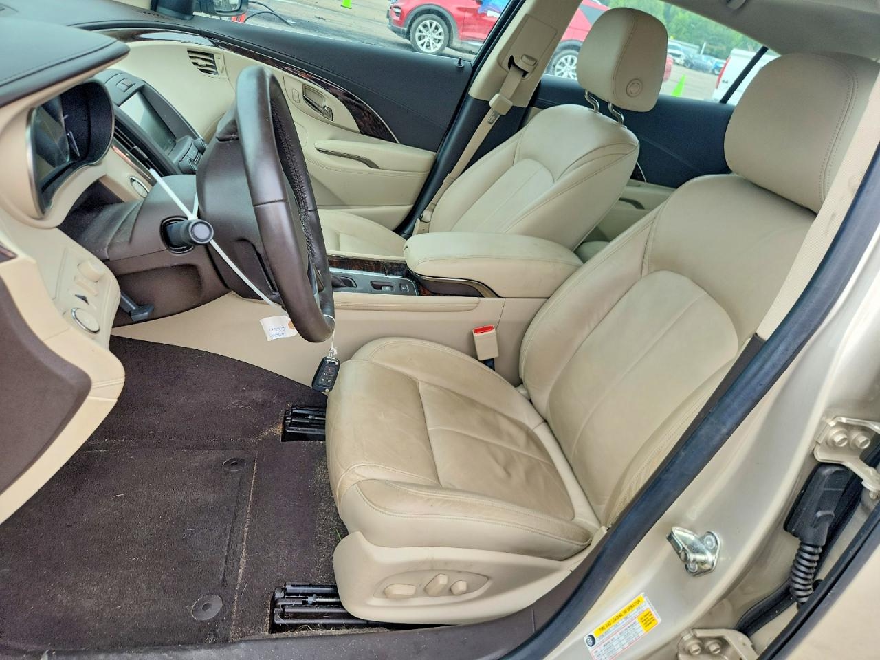 2016 Buick Lacrosse Beige vin: 1G4GB5G30GF124231