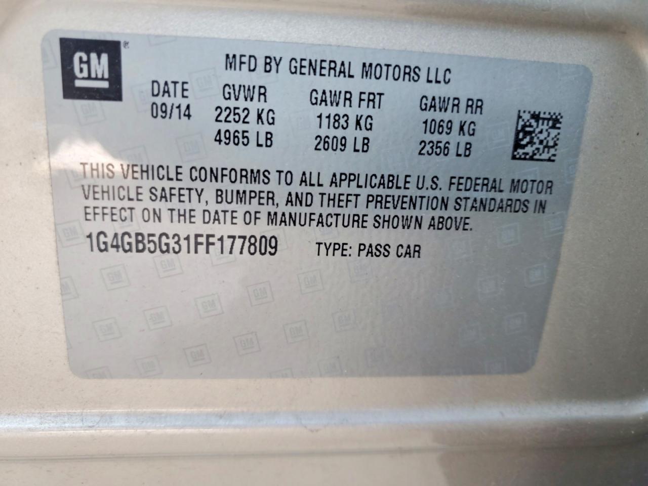 2015 Buick Lacrosse Silver vin: 1G4GB5G31FF177809