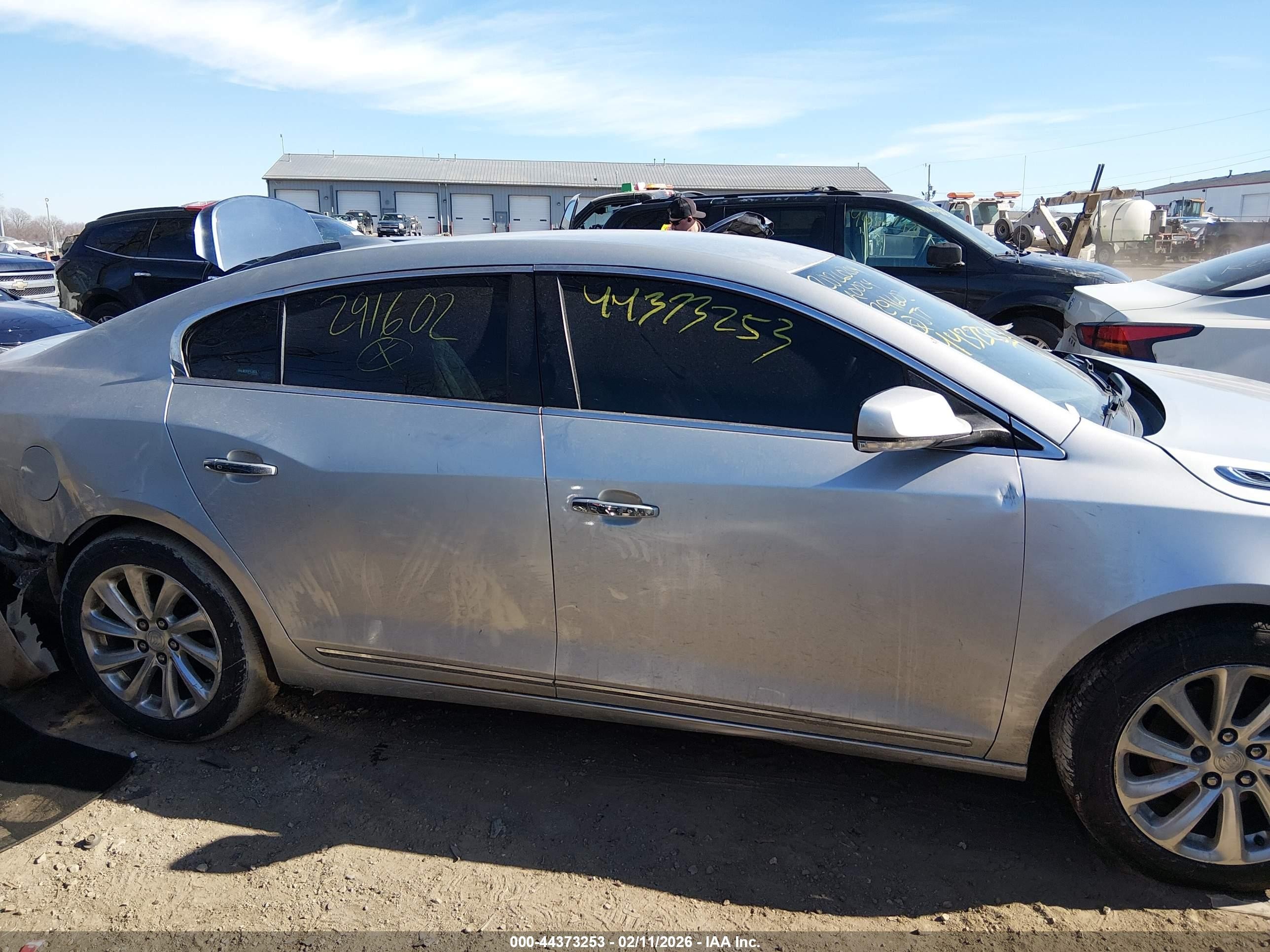 2015 Buick Lacrosse Leather Silver vin: 1G4GB5G31FF291602