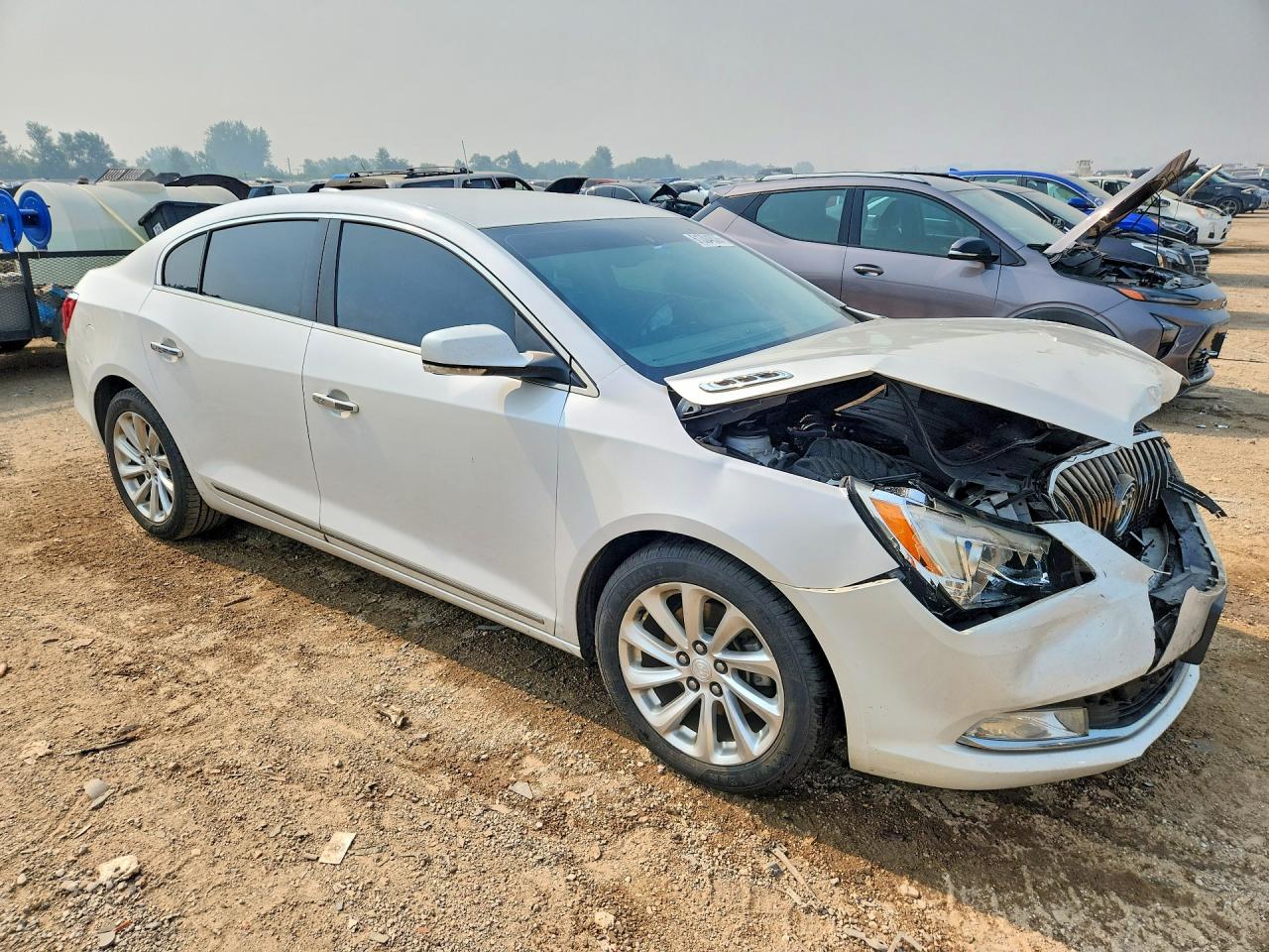 2015 Buick Lacrosse White vin: 1G4GB5G31FF294676