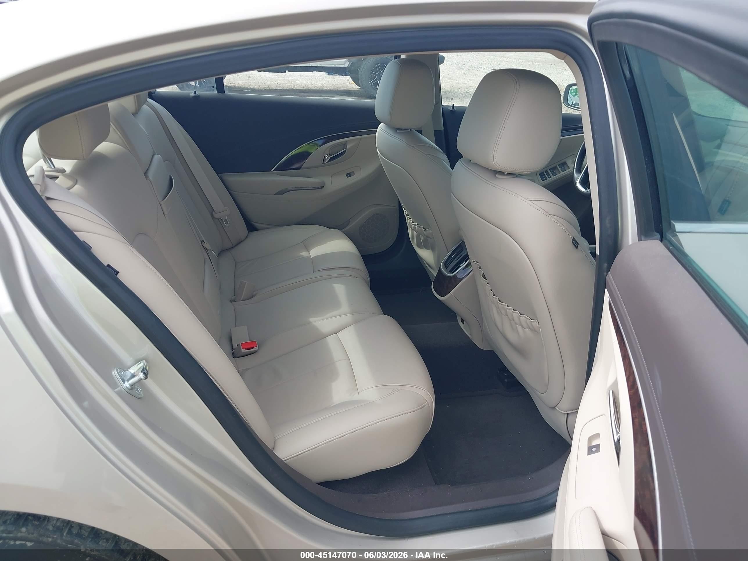 2015 Buick Lacrosse Leather Tan vin: 1G4GB5G31FF326655