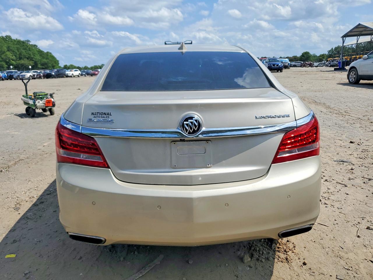 2015 Buick Lacrosse Gold vin: 1G4GB5G32FF114623