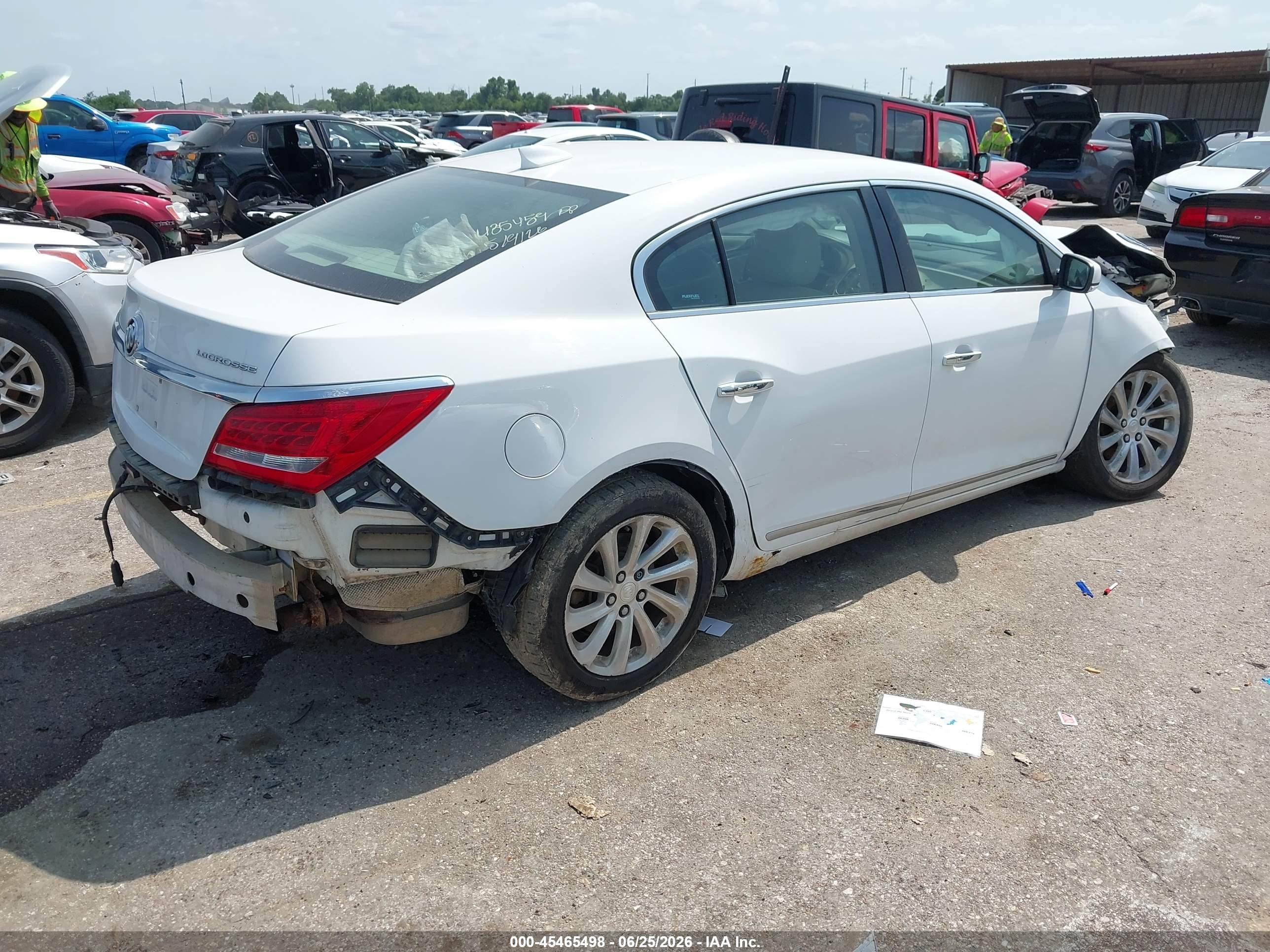 2015 Buick Lacrosse   White vin: 1G4GB5G32FF166995