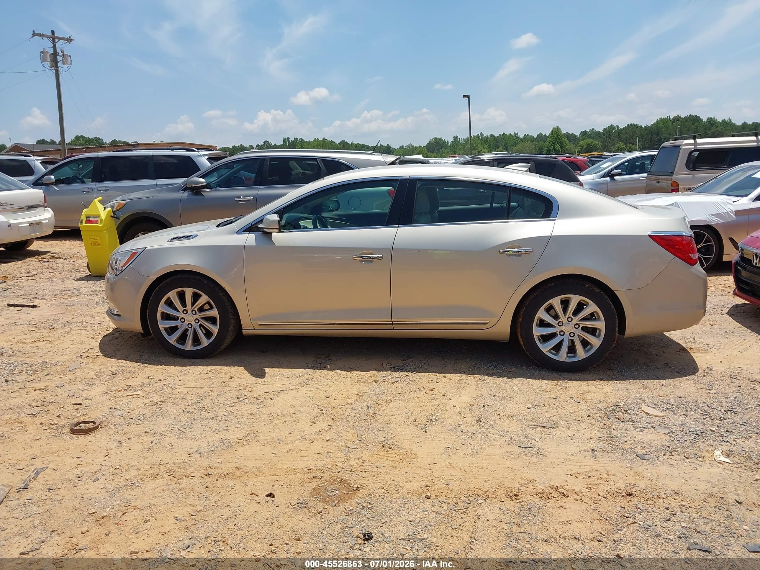2015 Buick Lacrosse Leather Champagne vin: 1G4GB5G32FF172117