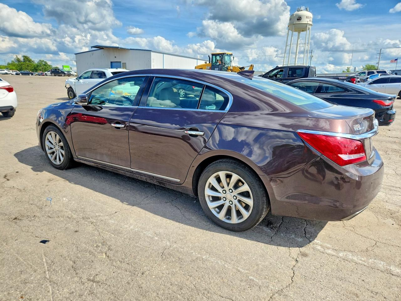 2015 Buick Lacrosse Maroon vin: 1G4GB5G32FF222661