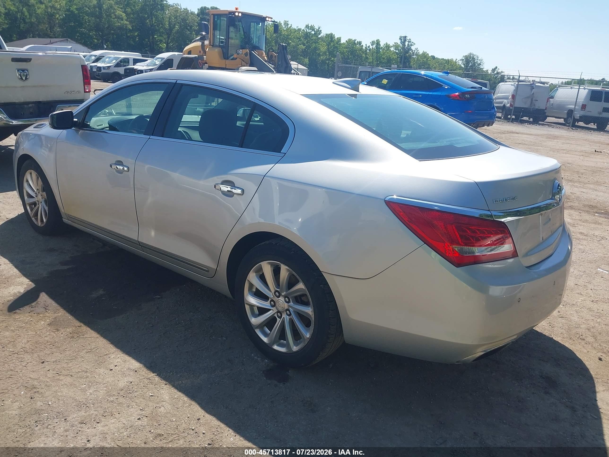 2015 Buick Lacrosse Leather Silver vin: 1G4GB5G33FF306469