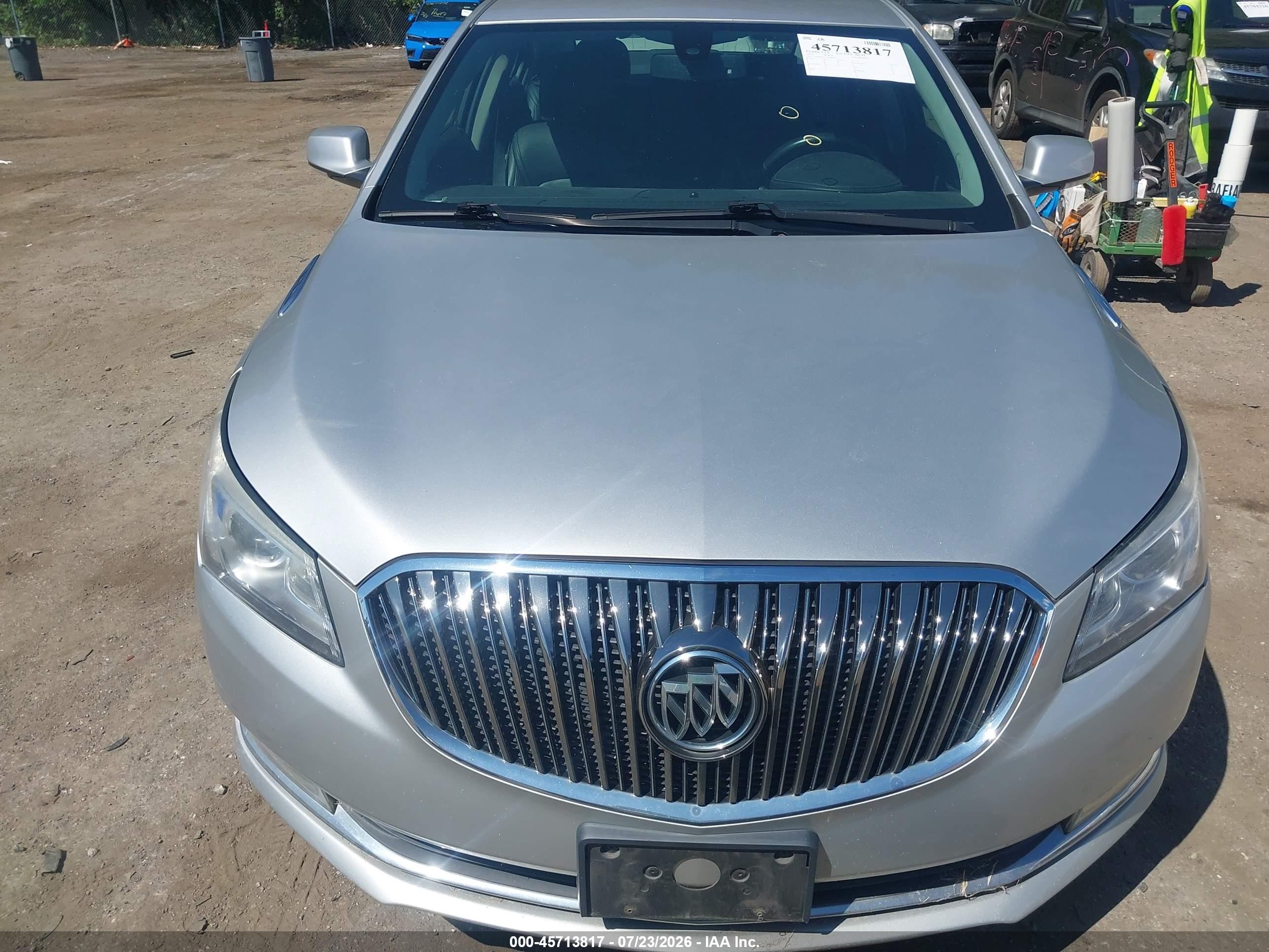2015 Buick Lacrosse Leather Silver vin: 1G4GB5G33FF306469