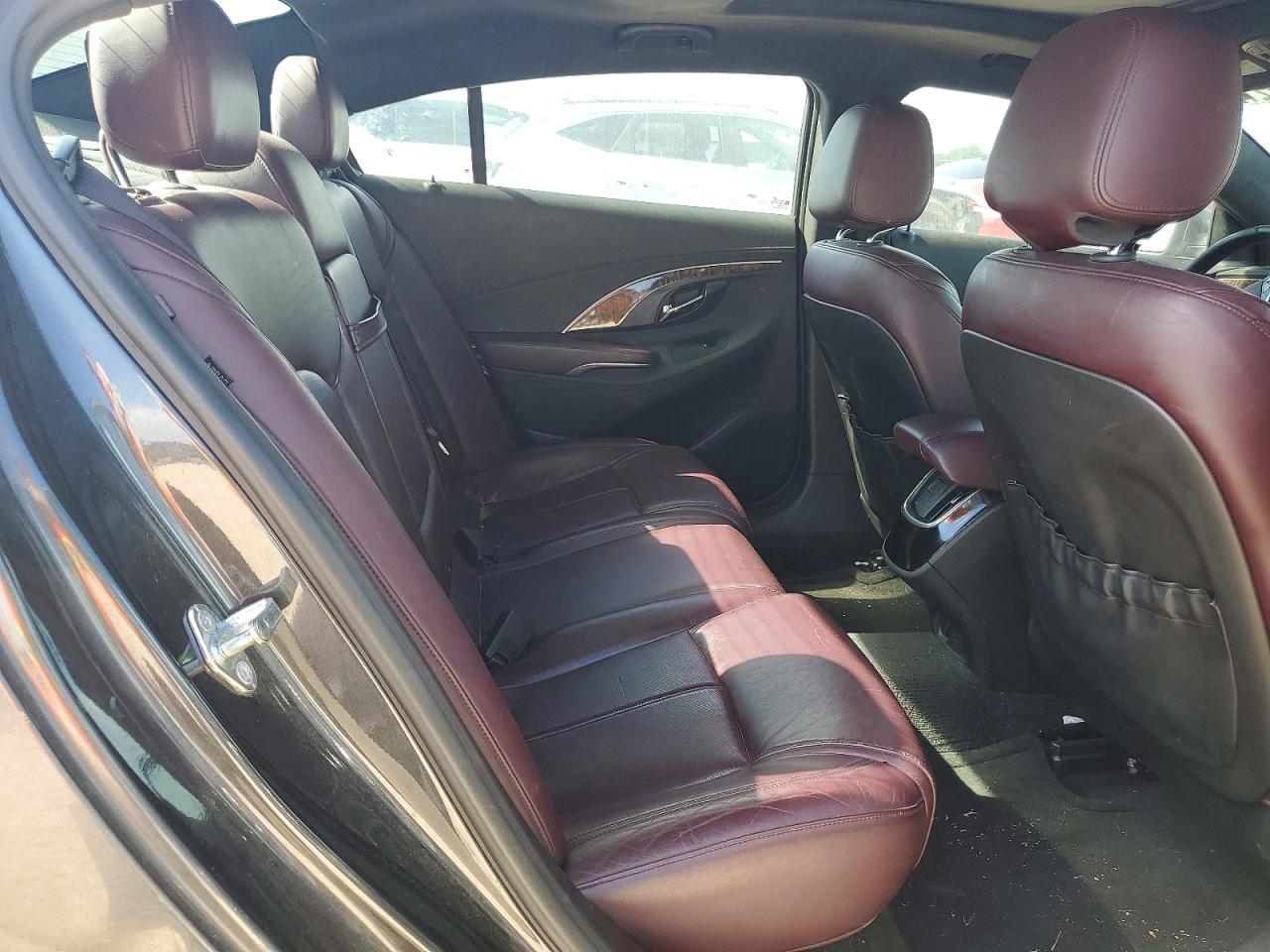 2016 Buick Lacrosse Серый vin: 1G4GB5G33GF251412