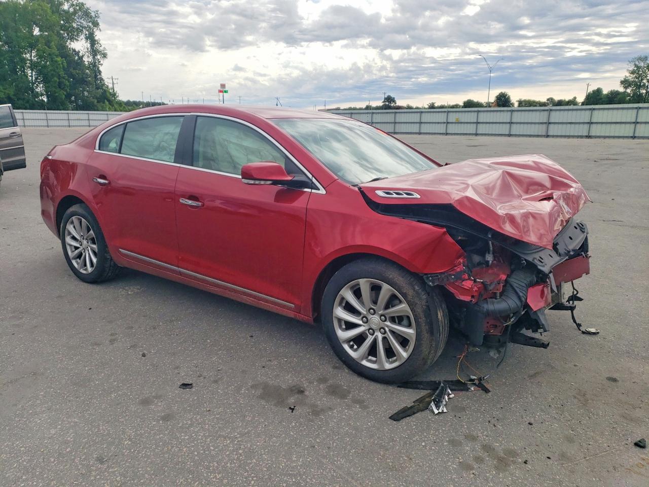 2014 Buick Lacrosse Красный vin: 1G4GB5G34EF163658