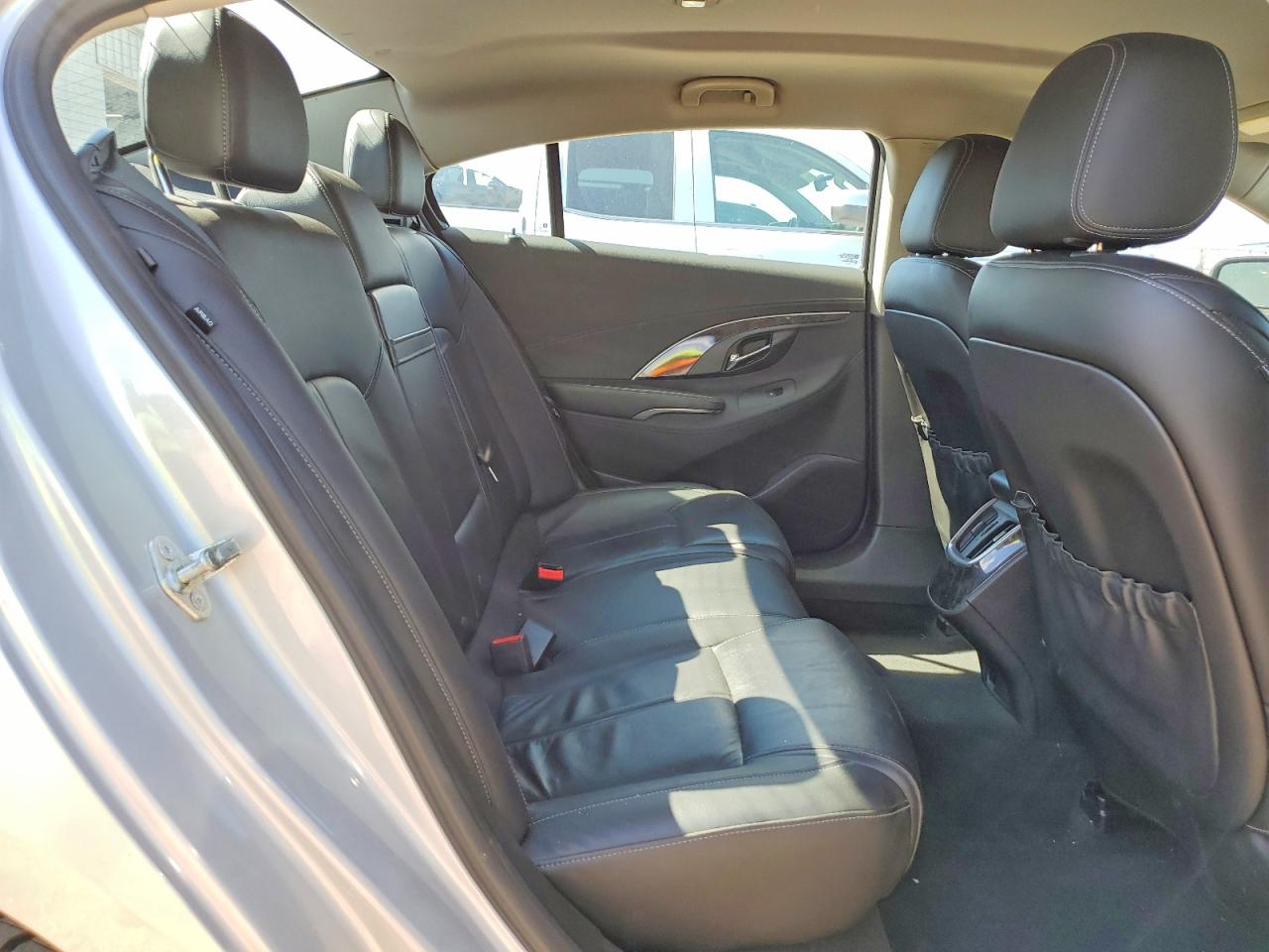 2015 Buick Lacrosse Silver vin: 1G4GB5G34FF206980