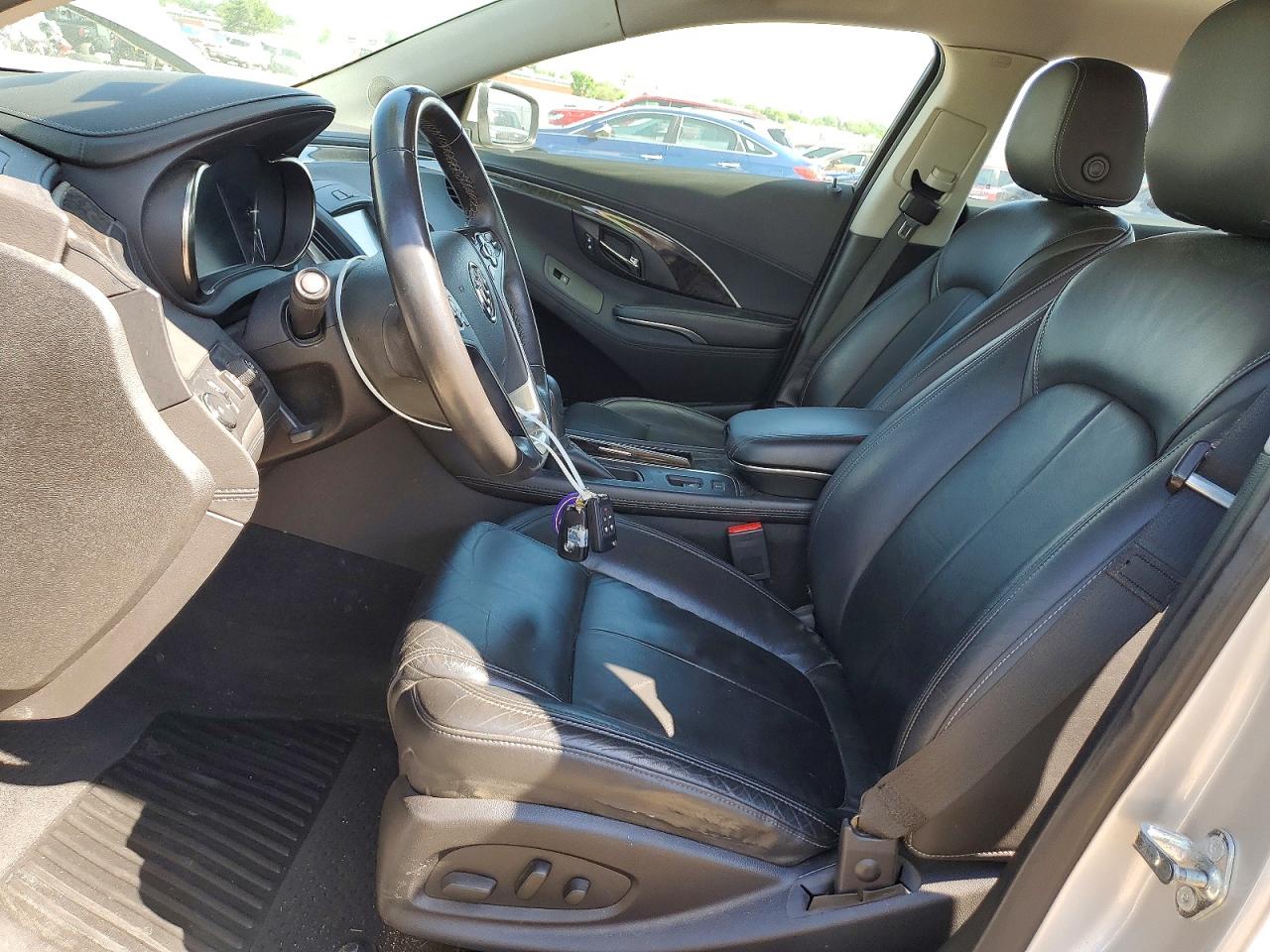 2015 Buick Lacrosse Silver vin: 1G4GB5G34FF206980