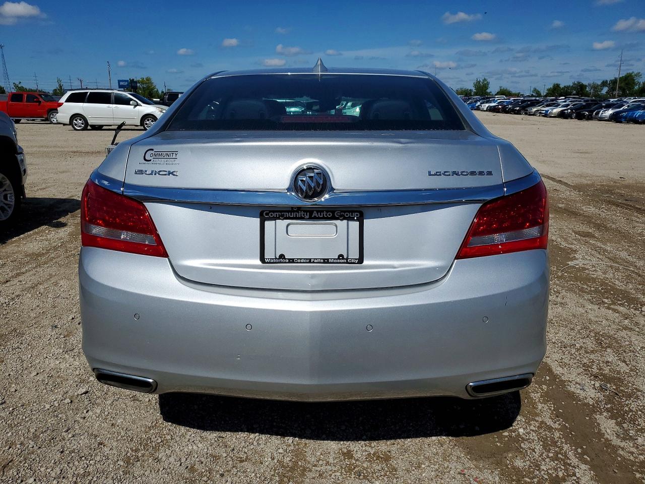 2015 Buick Lacrosse Silver vin: 1G4GB5G34FF206980