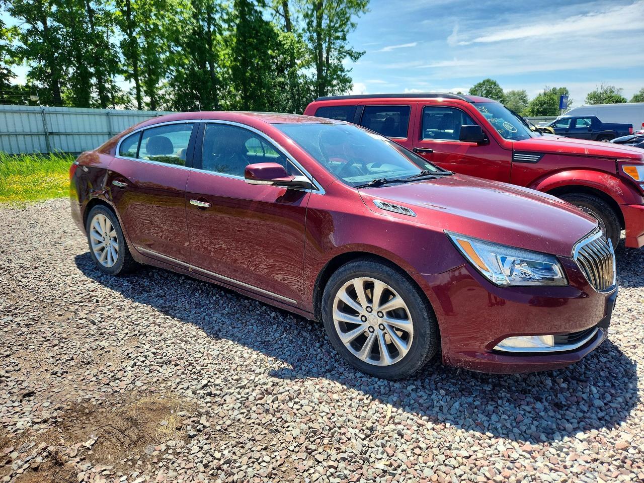 2015 Buick Lacrosse Maroon vin: 1G4GB5G34FF225285