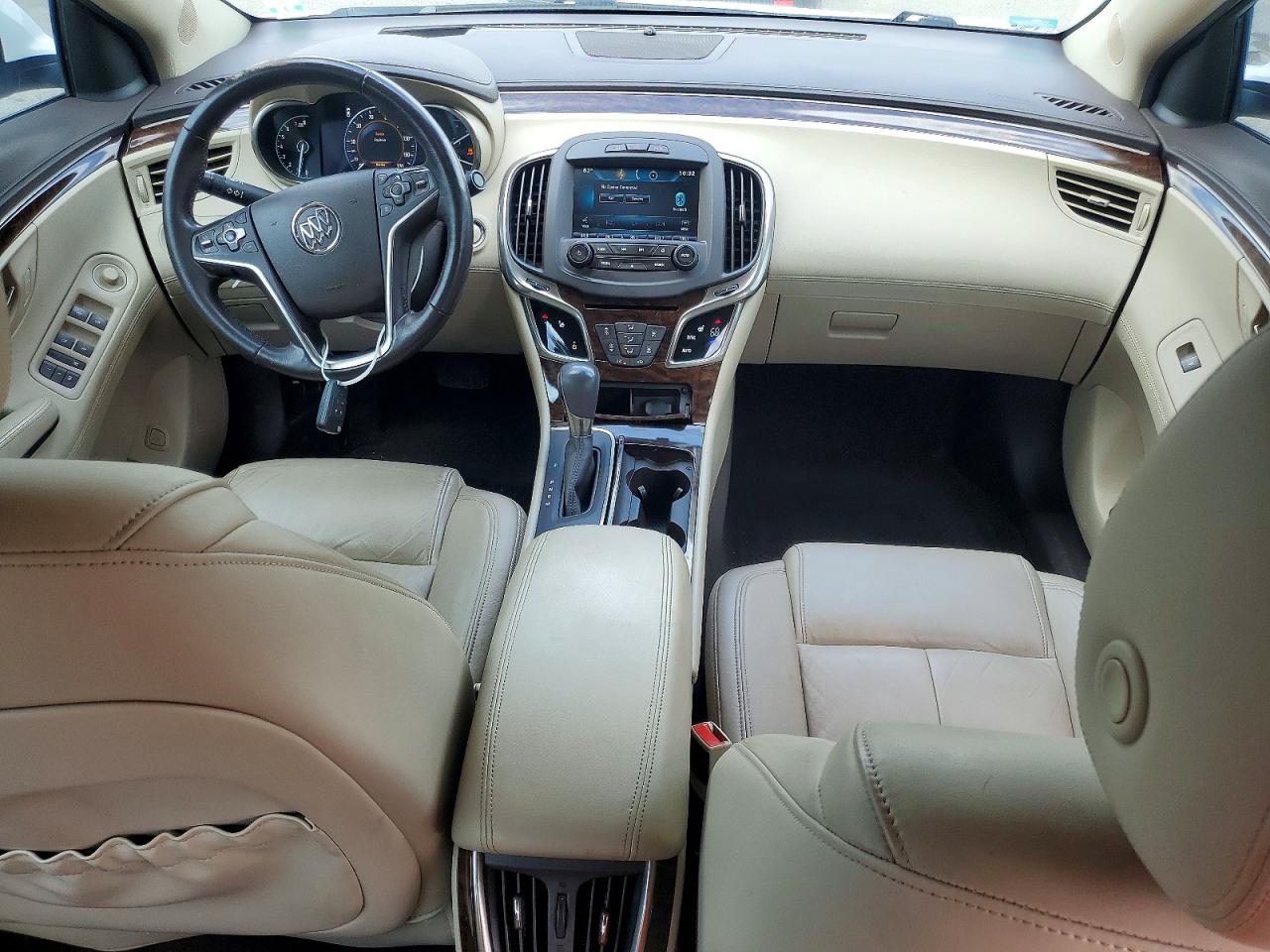 2015 Buick Lacrosse Белый vin: 1G4GB5G34FF246038