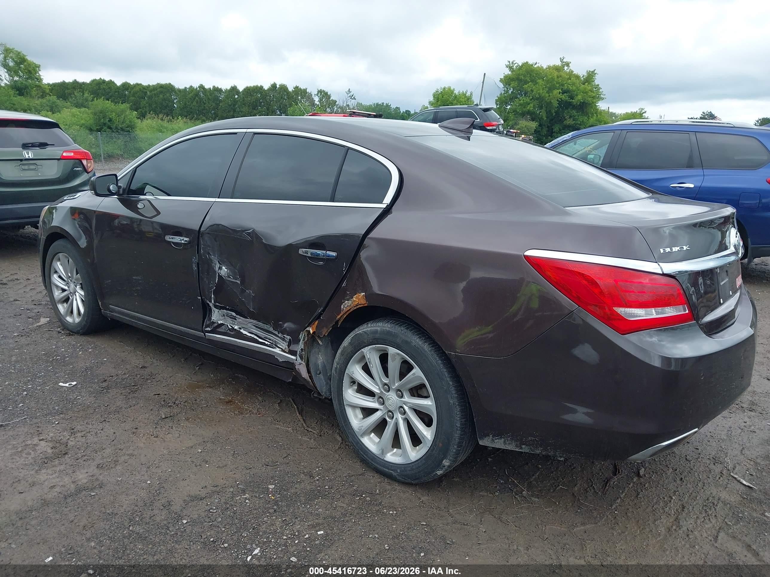 2015 Buick Lacrosse Leather Brown vin: 1G4GB5G34FF282456