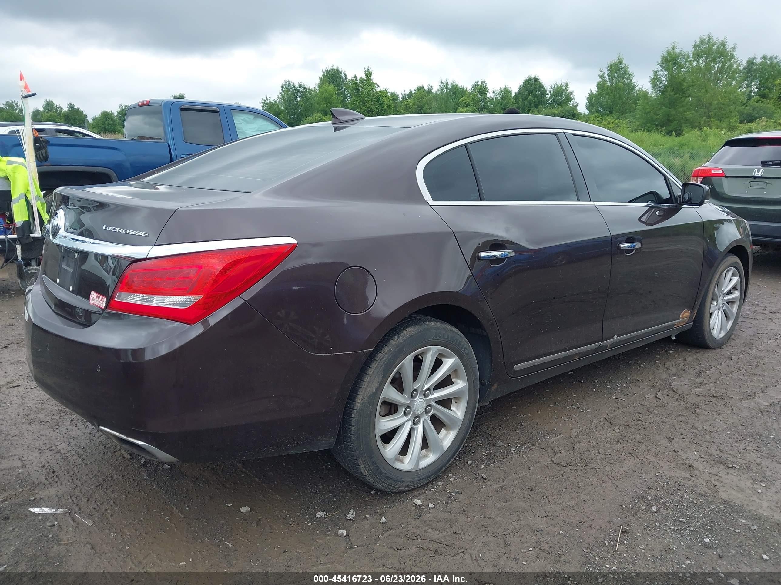 2015 Buick Lacrosse Leather Brown vin: 1G4GB5G34FF282456