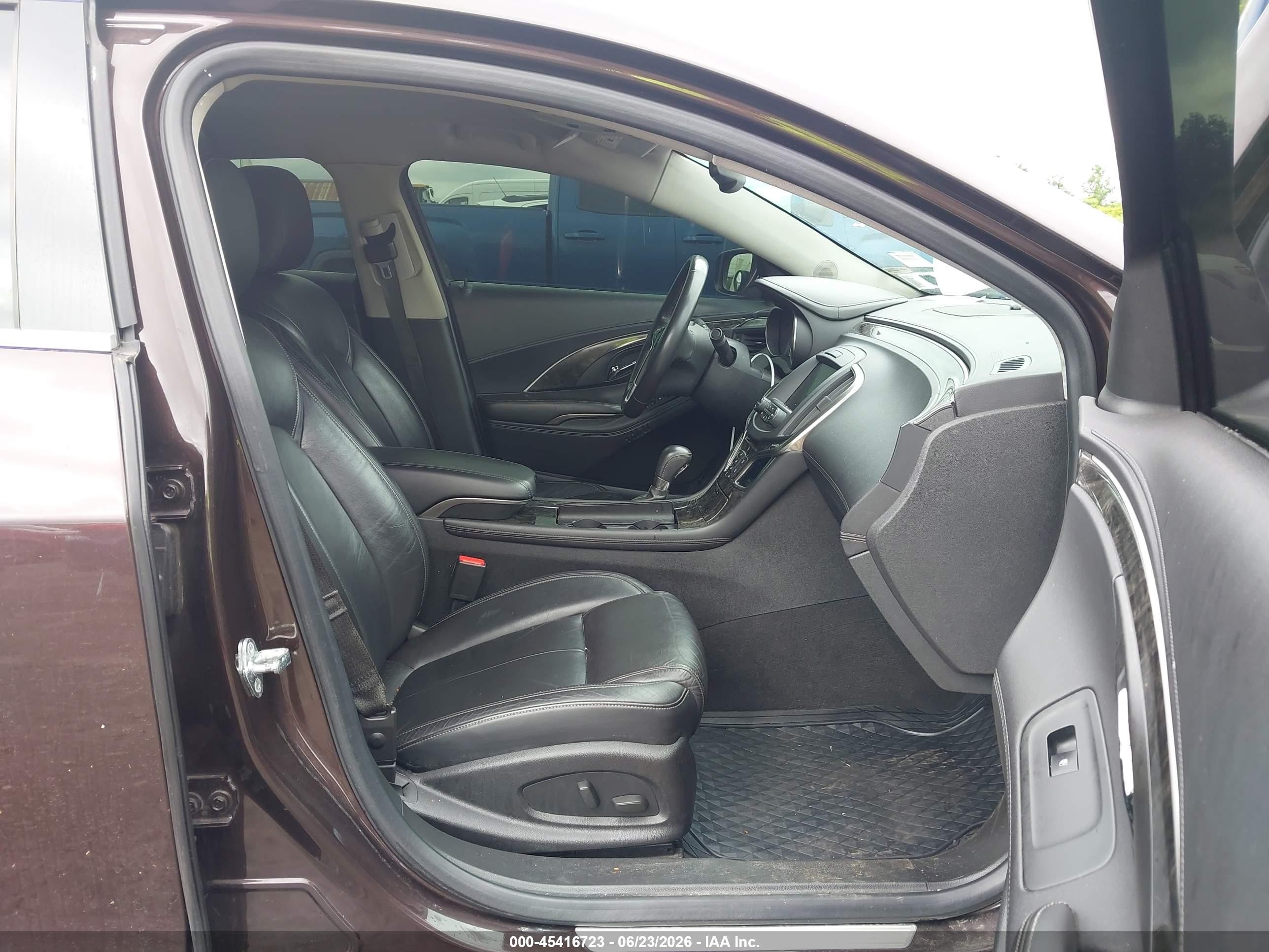 2015 Buick Lacrosse Leather Brown vin: 1G4GB5G34FF282456