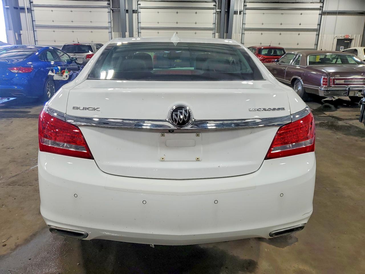 2015 Buick Lacrosse White vin: 1G4GB5G34FF326326