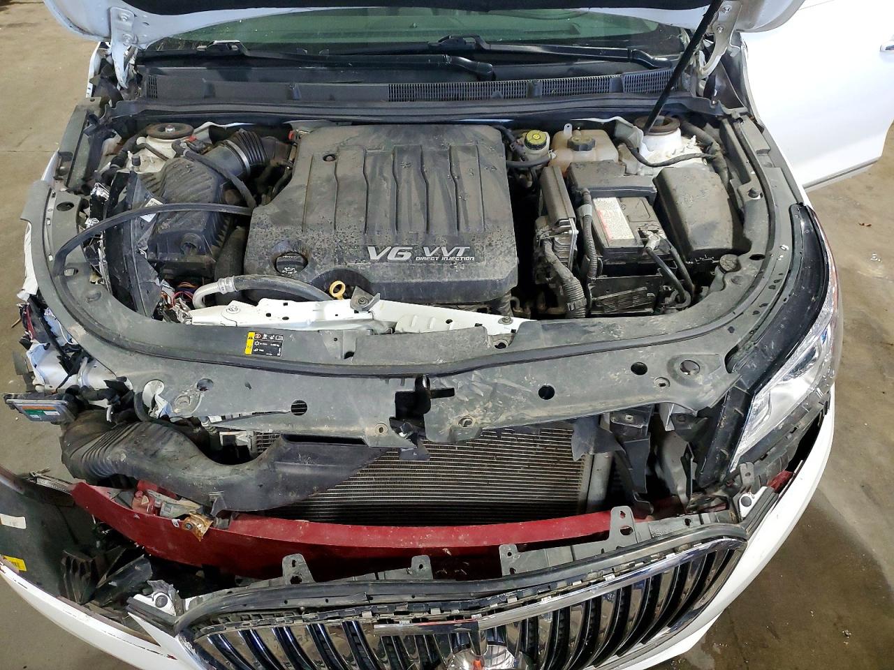 2015 Buick Lacrosse White vin: 1G4GB5G34FF326326