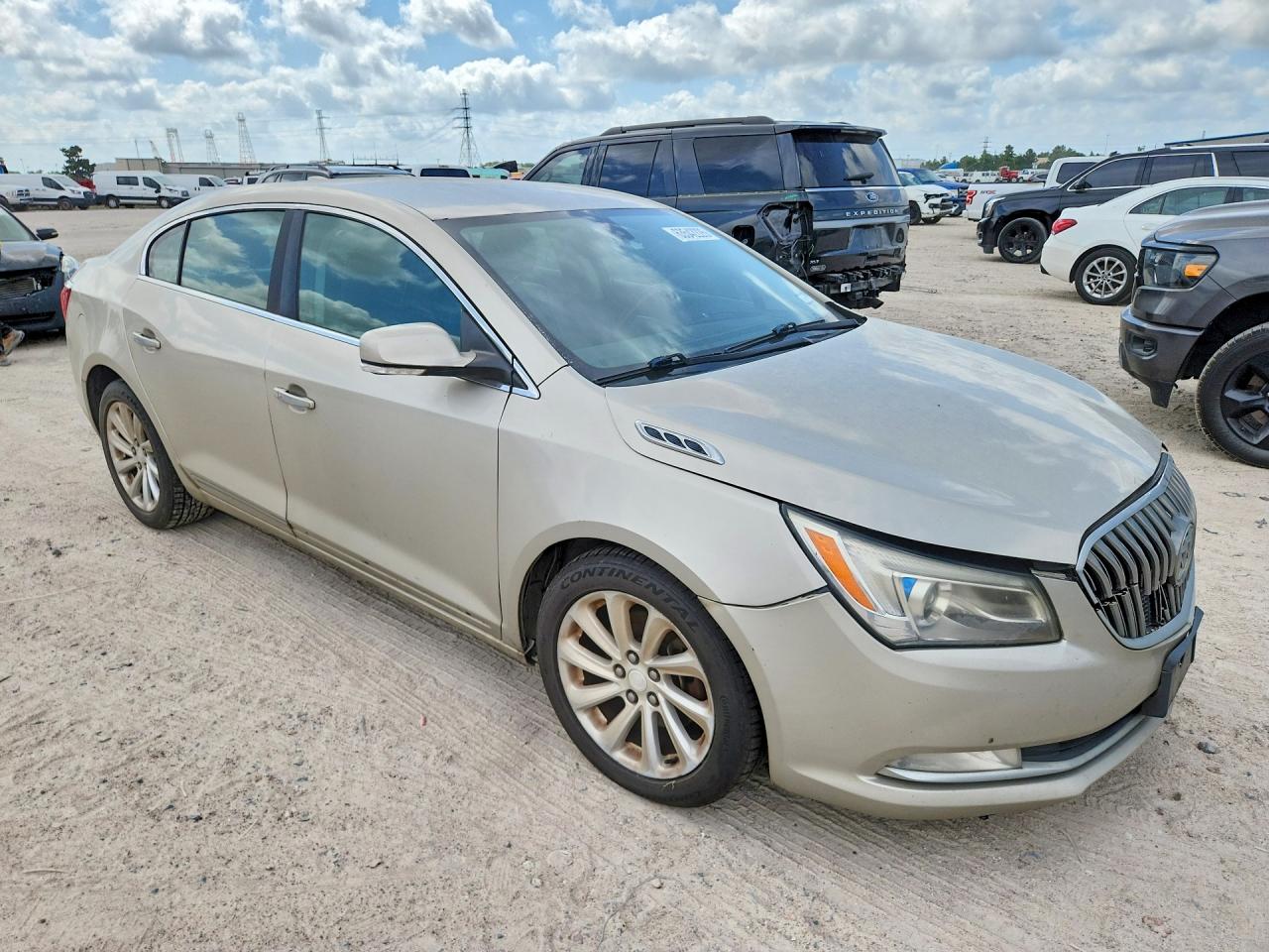 2015 Buick Lacrosse Tan vin: 1G4GB5G35FF110565