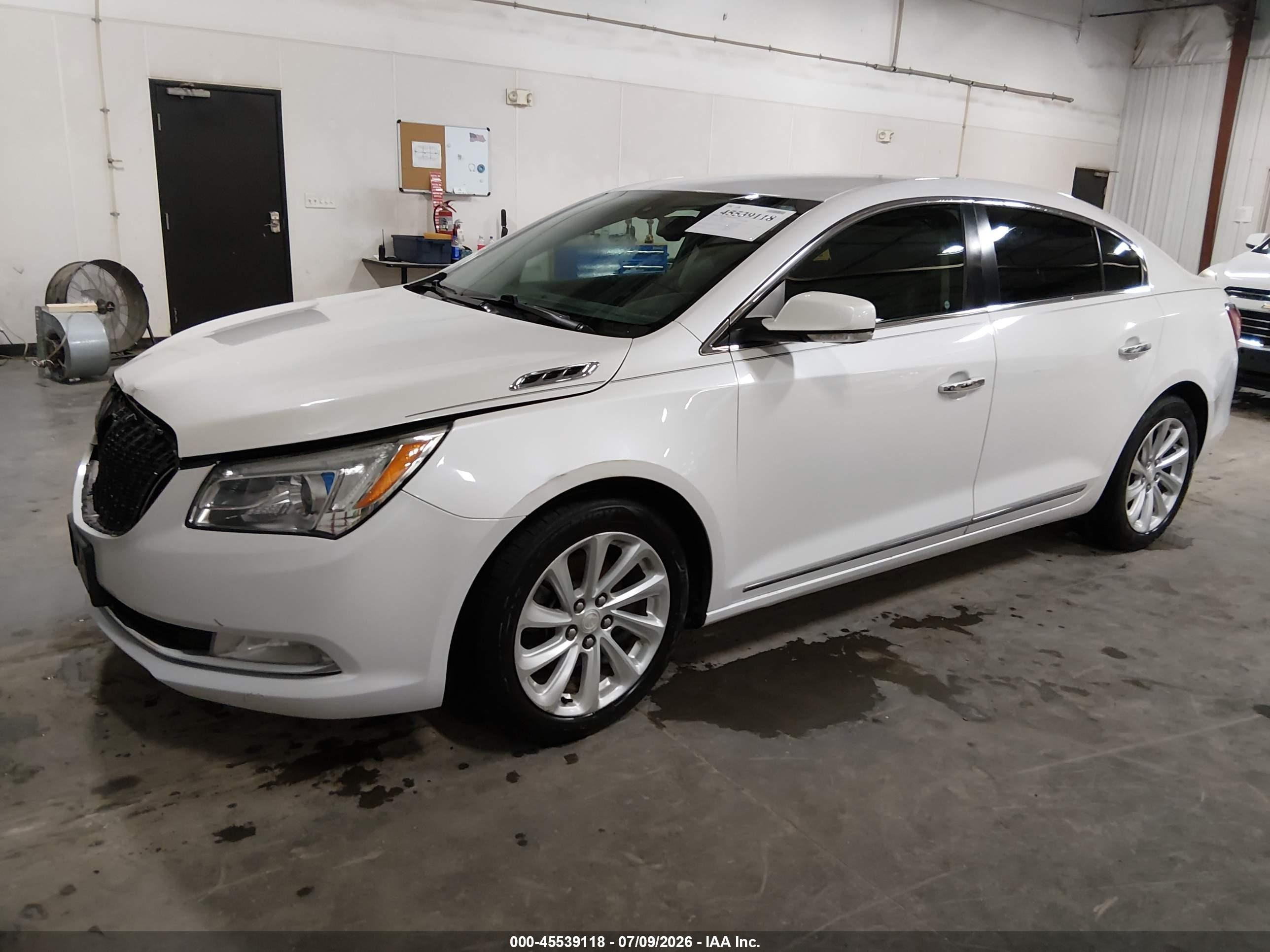 2015 Buick Lacrosse Leather White vin: 1G4GB5G35FF205854