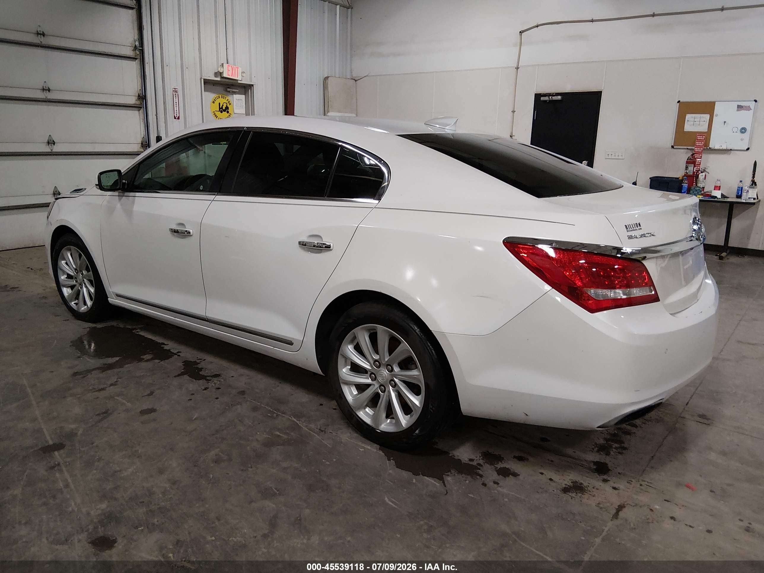 2015 Buick Lacrosse Leather White vin: 1G4GB5G35FF205854