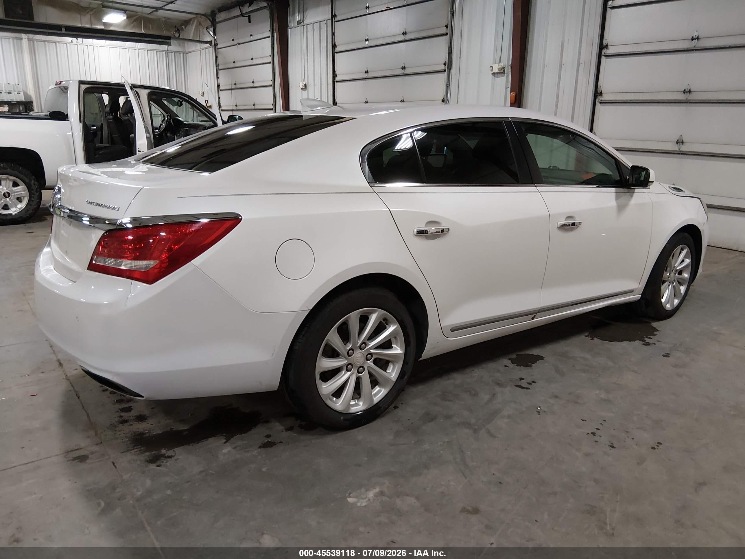 2015 Buick Lacrosse Leather White vin: 1G4GB5G35FF205854