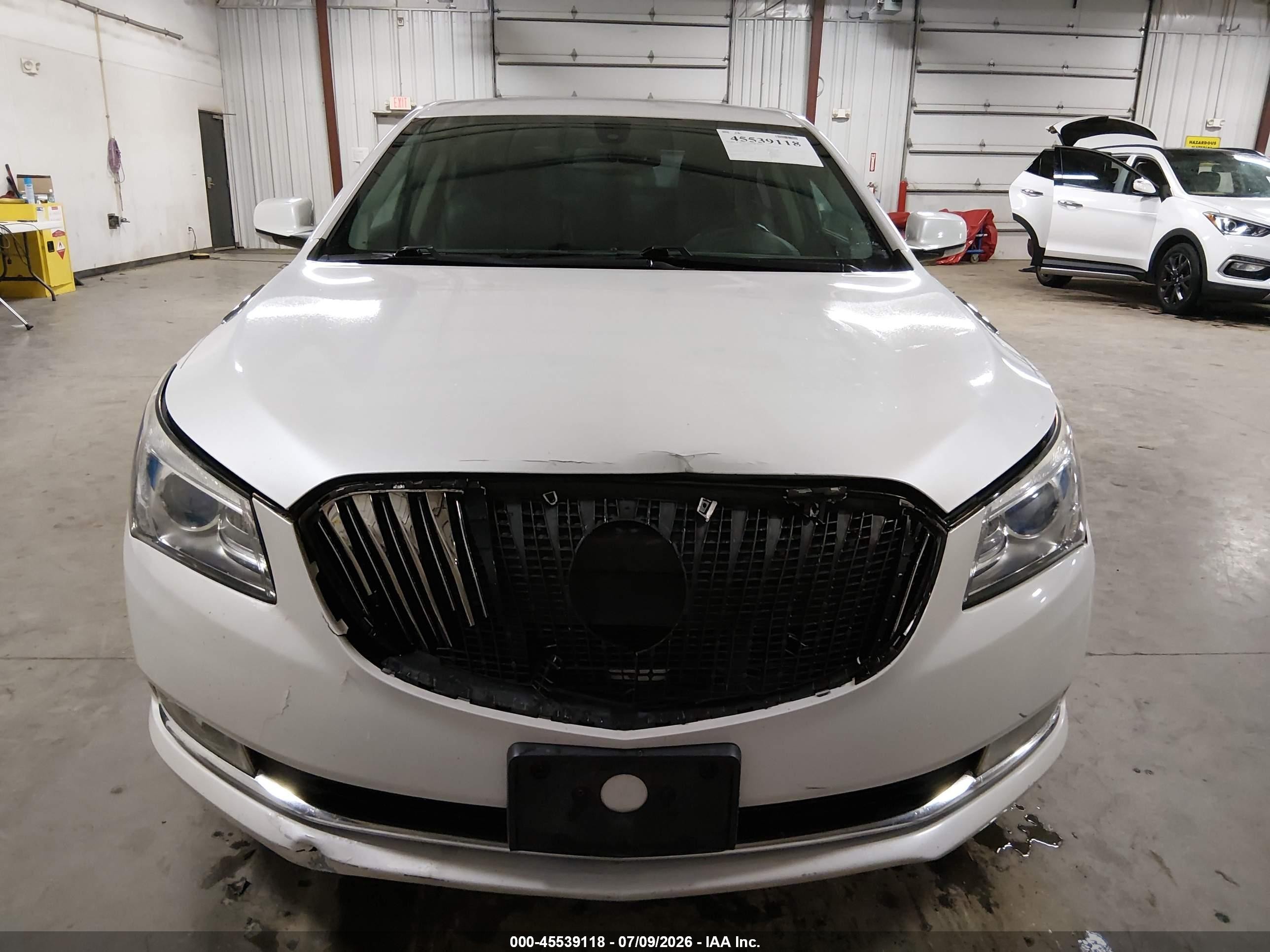 2015 Buick Lacrosse Leather White vin: 1G4GB5G35FF205854