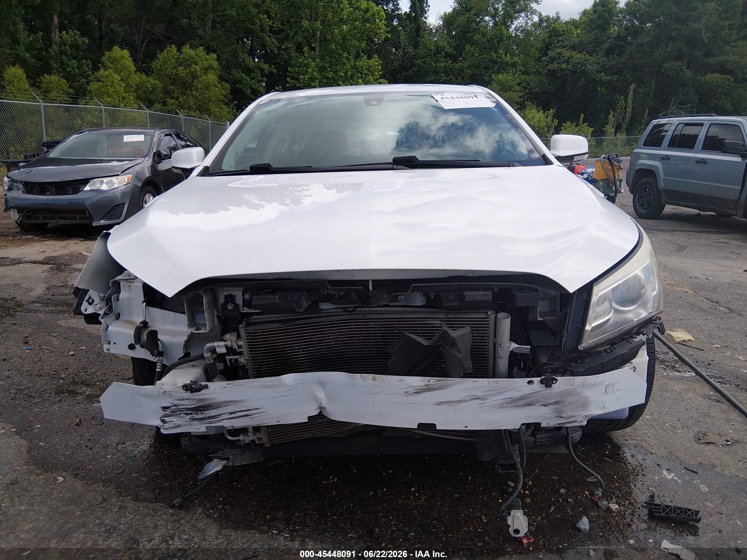 2015 Buick Lacrosse Leather White vin: 1G4GB5G35FF227966