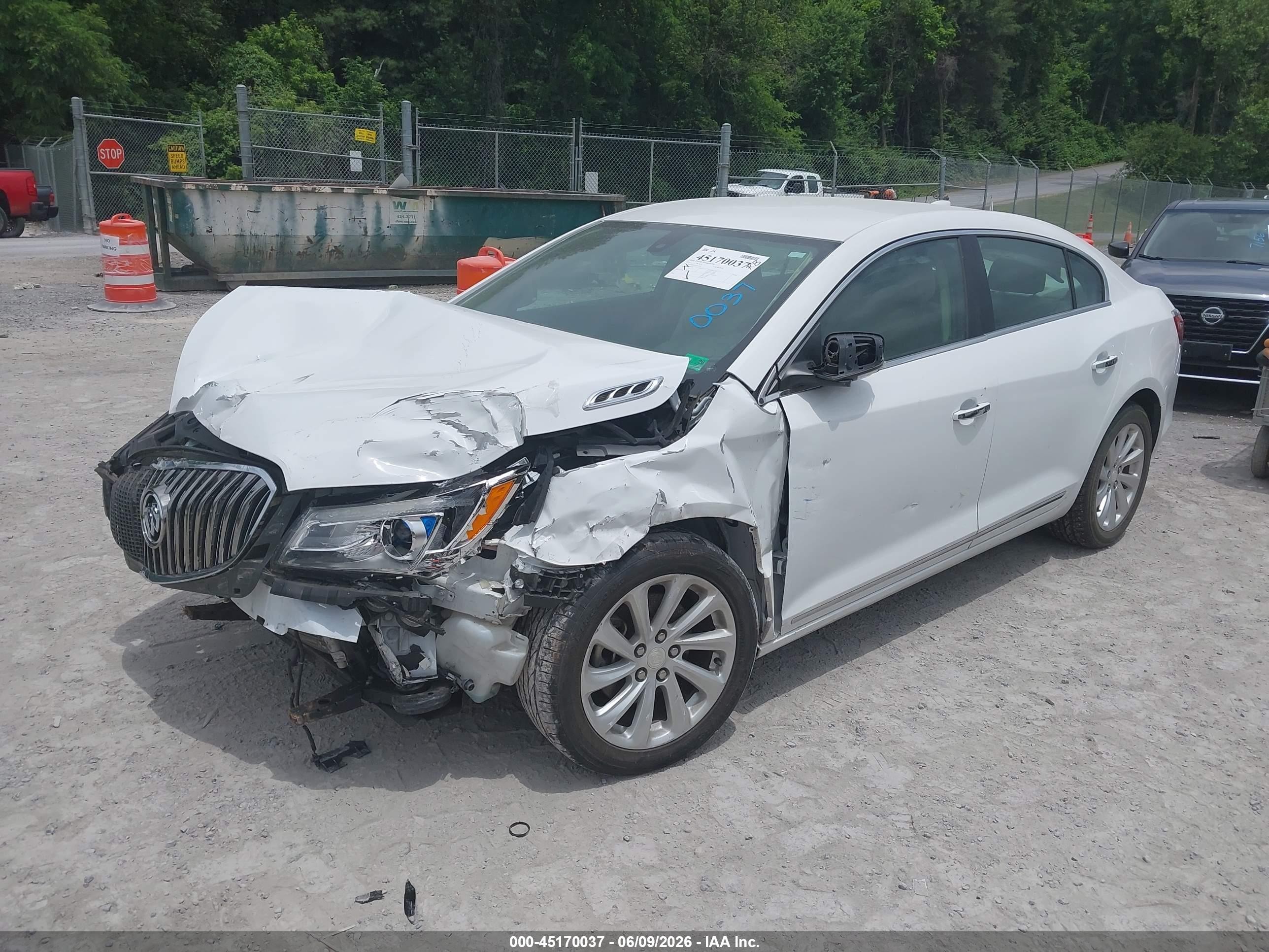 2015 Buick Lacrosse Leather White vin: 1G4GB5G35FF247960