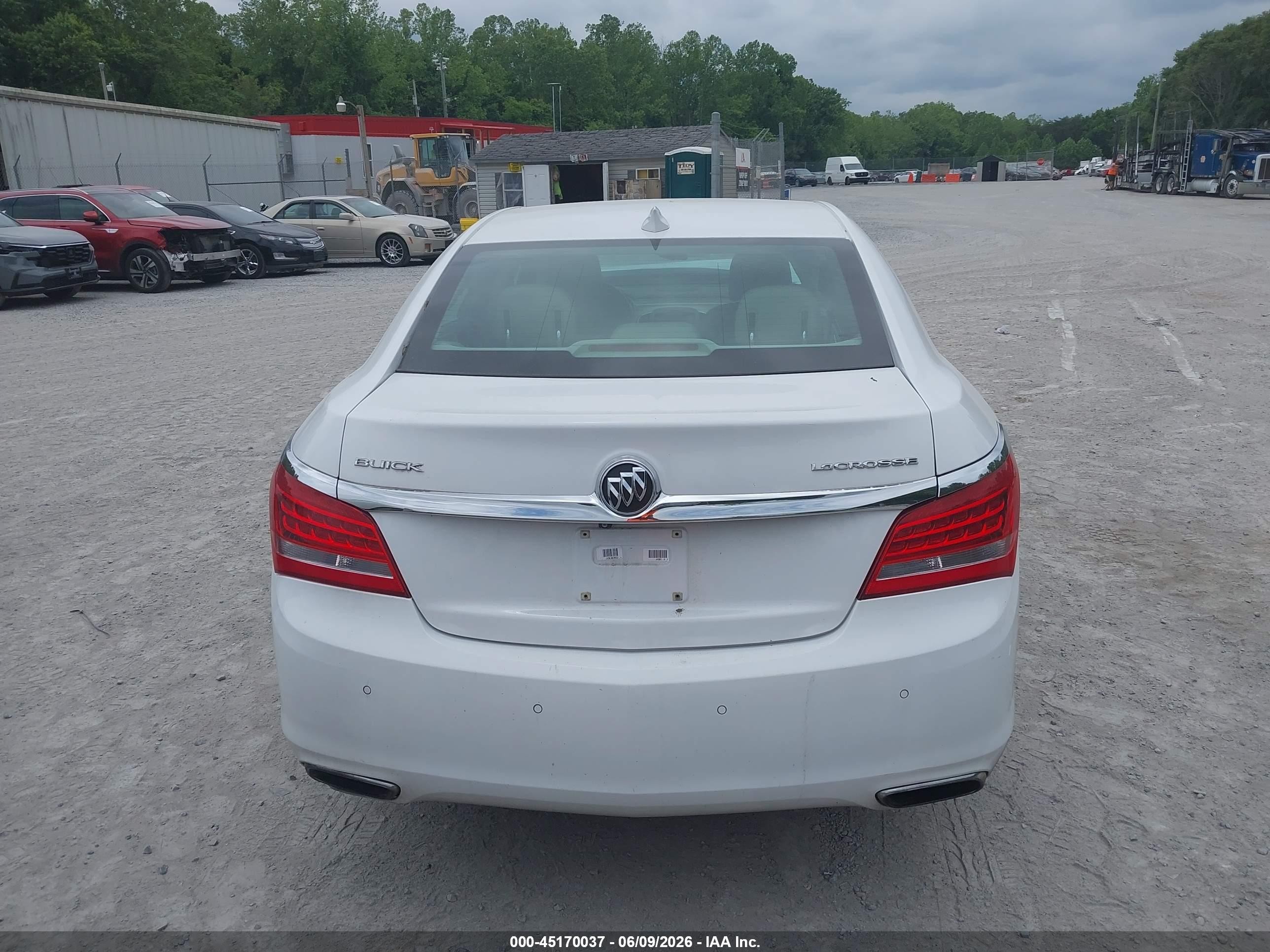 2015 Buick Lacrosse Leather White vin: 1G4GB5G35FF247960
