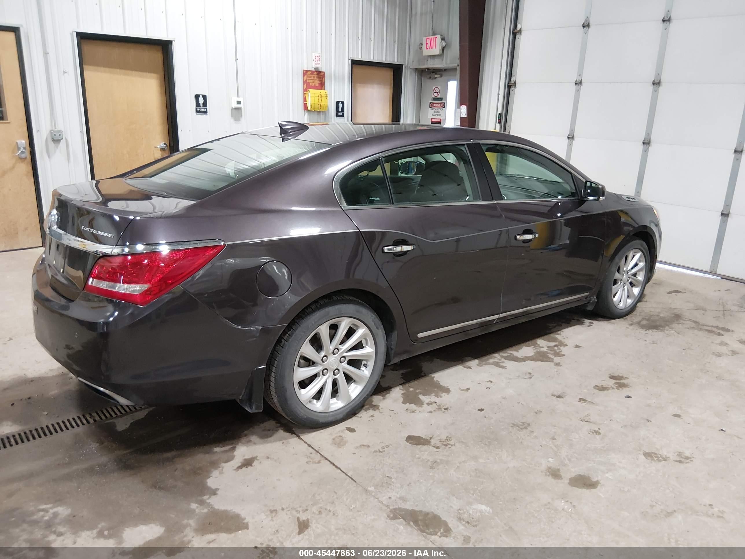 2015 Buick Lacrosse Leather Бордовый vin: 1G4GB5G36FF168961