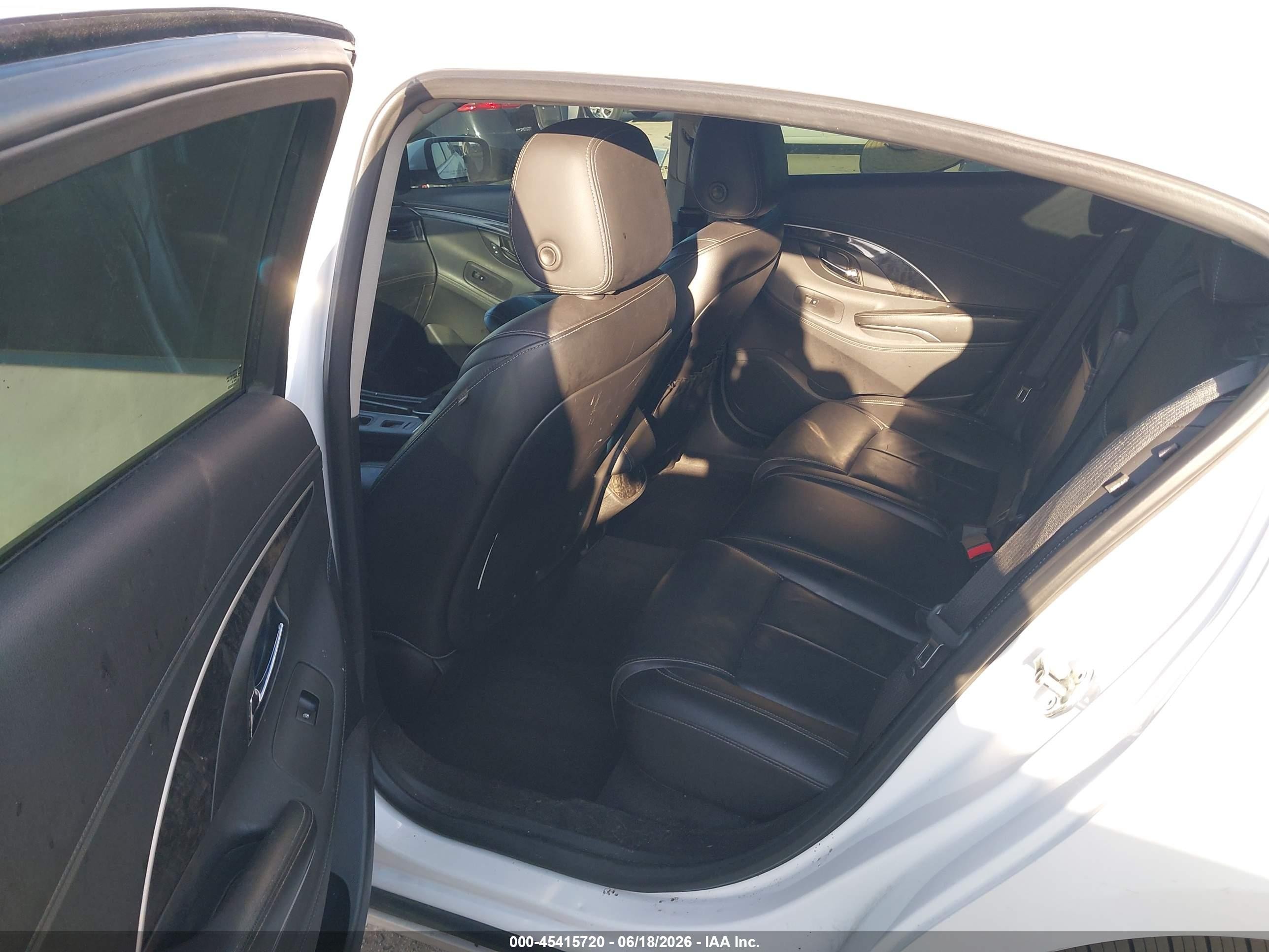 2015 Buick Lacrosse Leather White vin: 1G4GB5G36FF205426