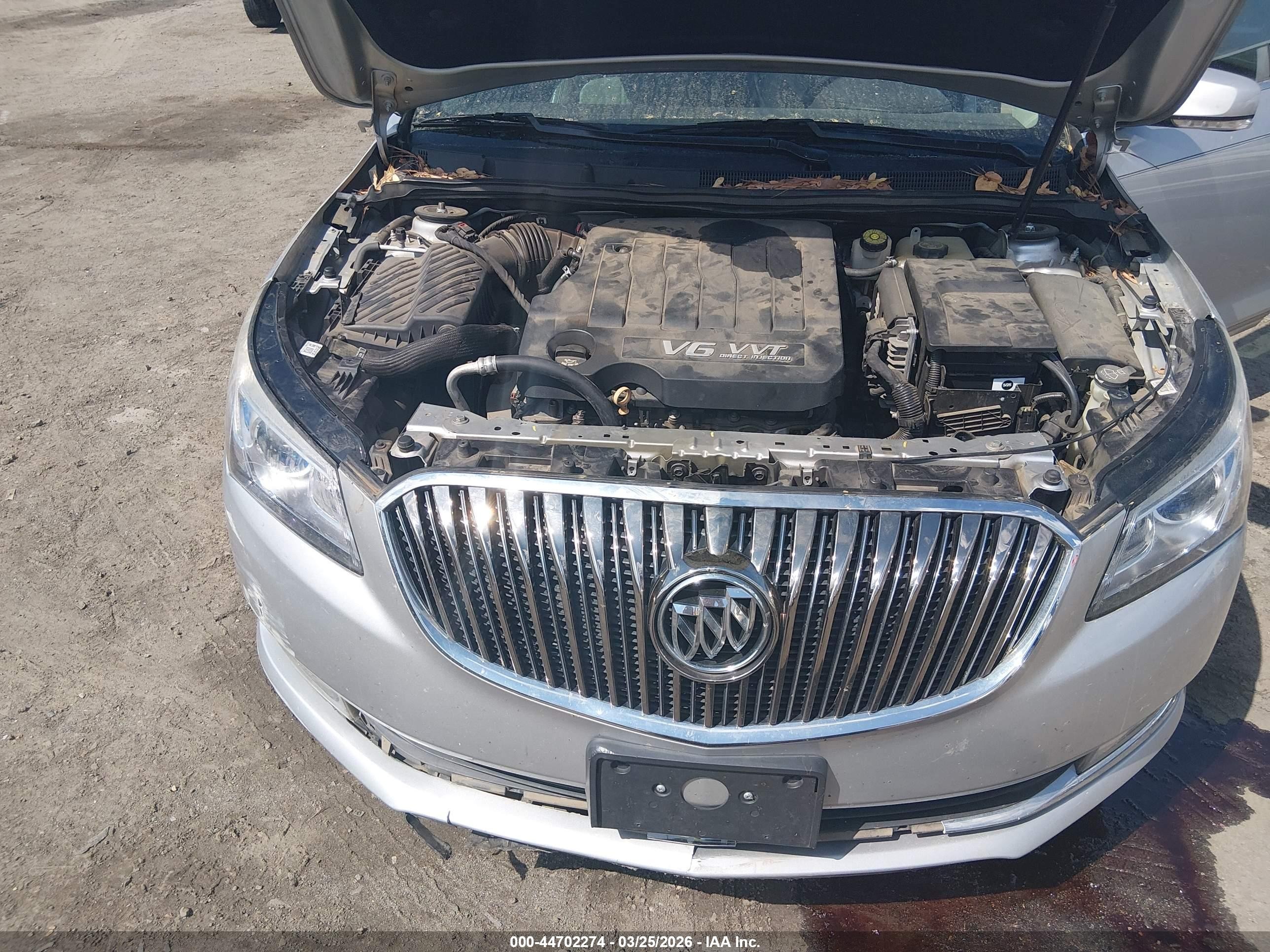 2015 Buick Lacrosse Leather Серебряный vin: 1G4GB5G36FF279915
