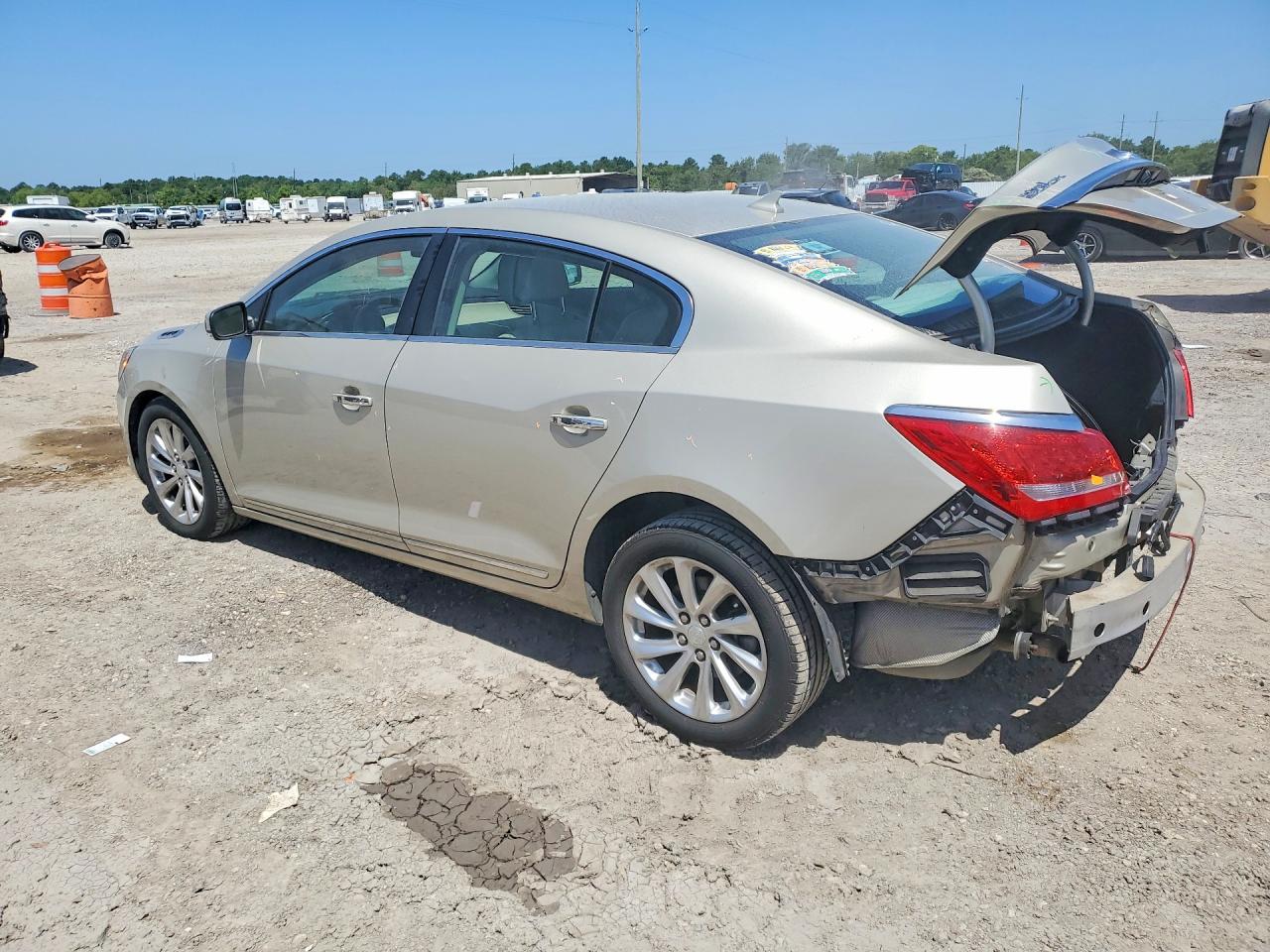 2014 Buick Lacrosse Gold vin: 1G4GB5G37EF204736