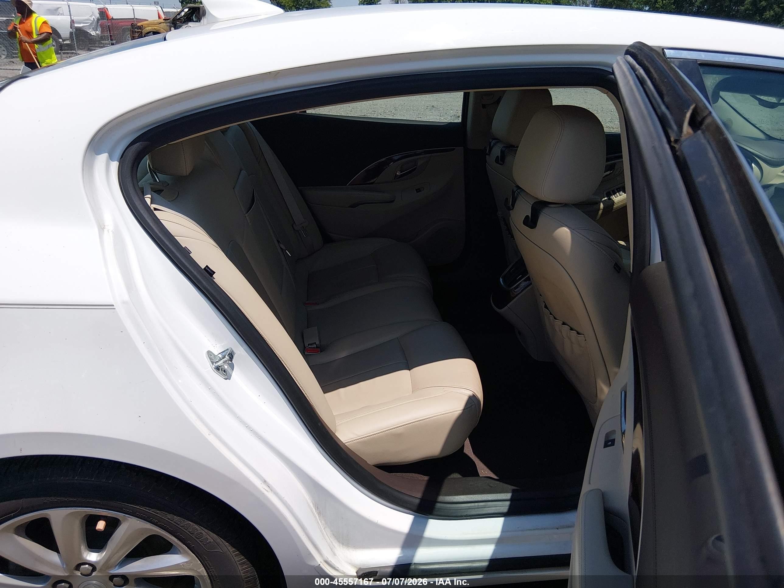 2015 Buick Lacrosse Leather White vin: 1G4GB5G37FF304885