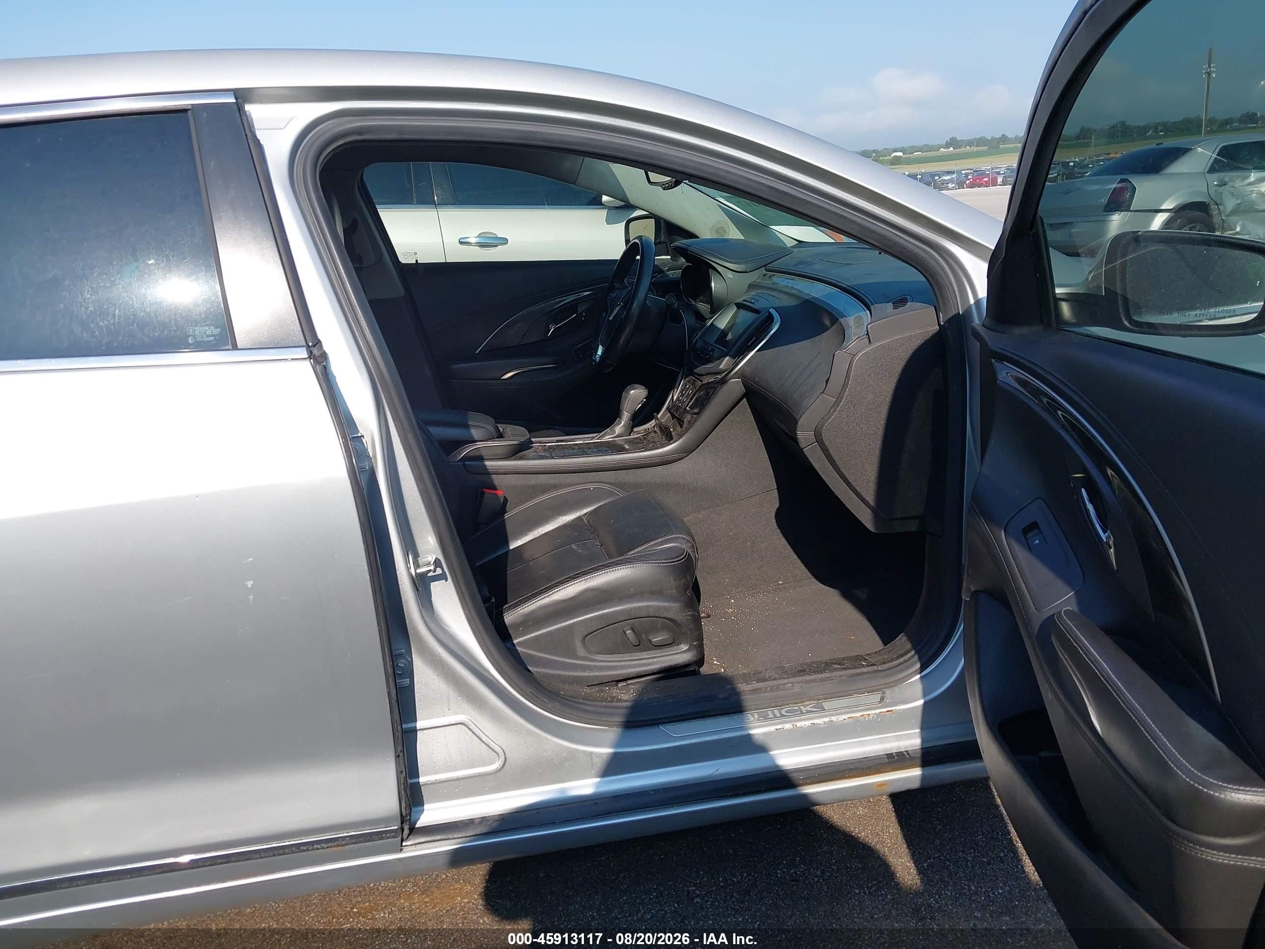 2015 Buick Lacrosse Leather Silver vin: 1G4GB5G38FF132754